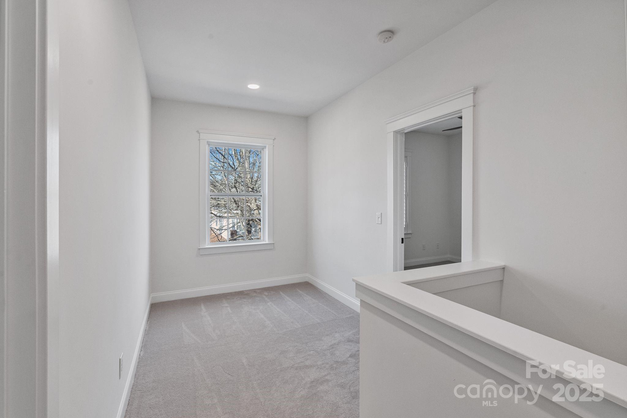 property viewer photo 41