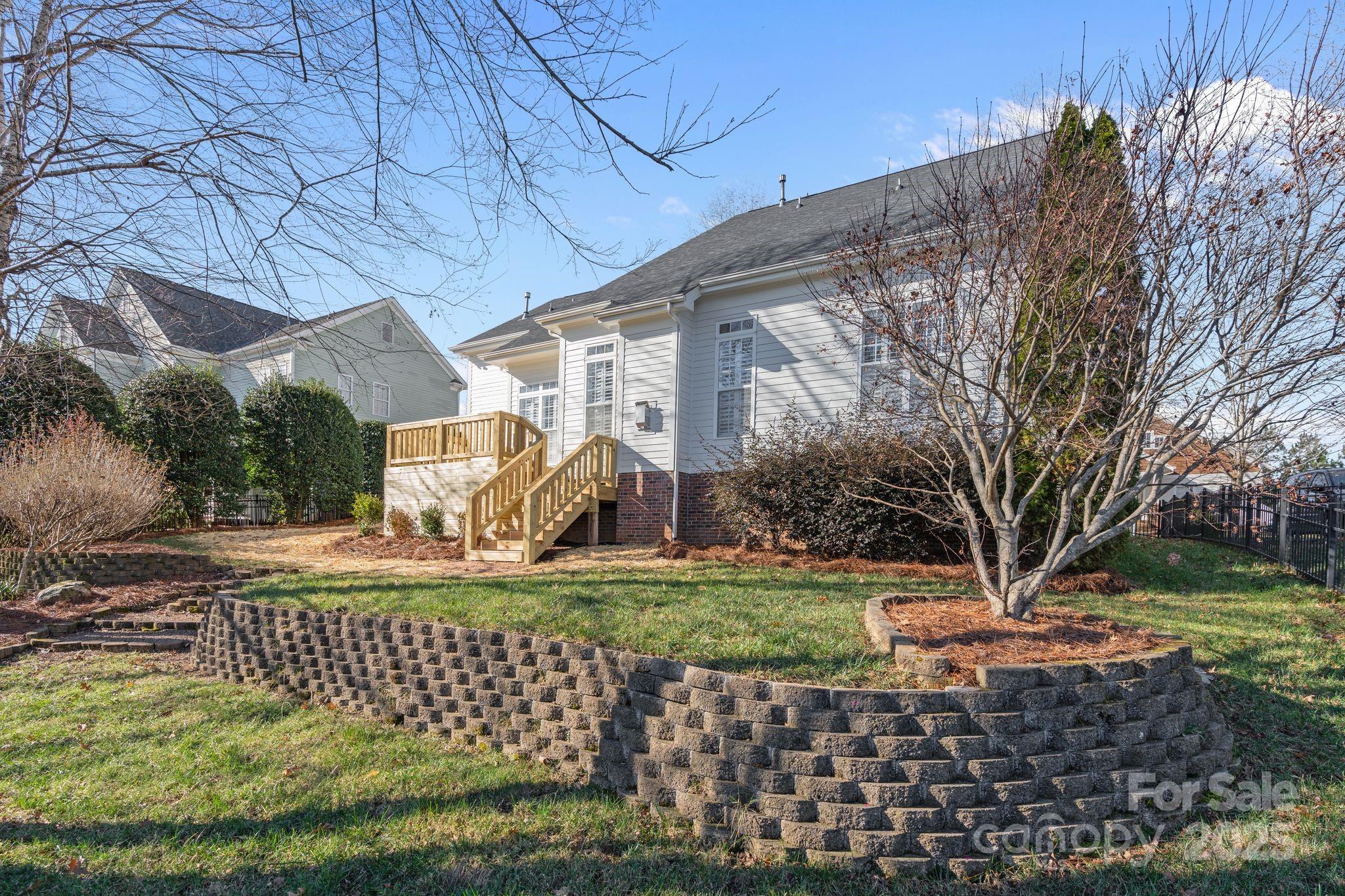 property viewer photo 46