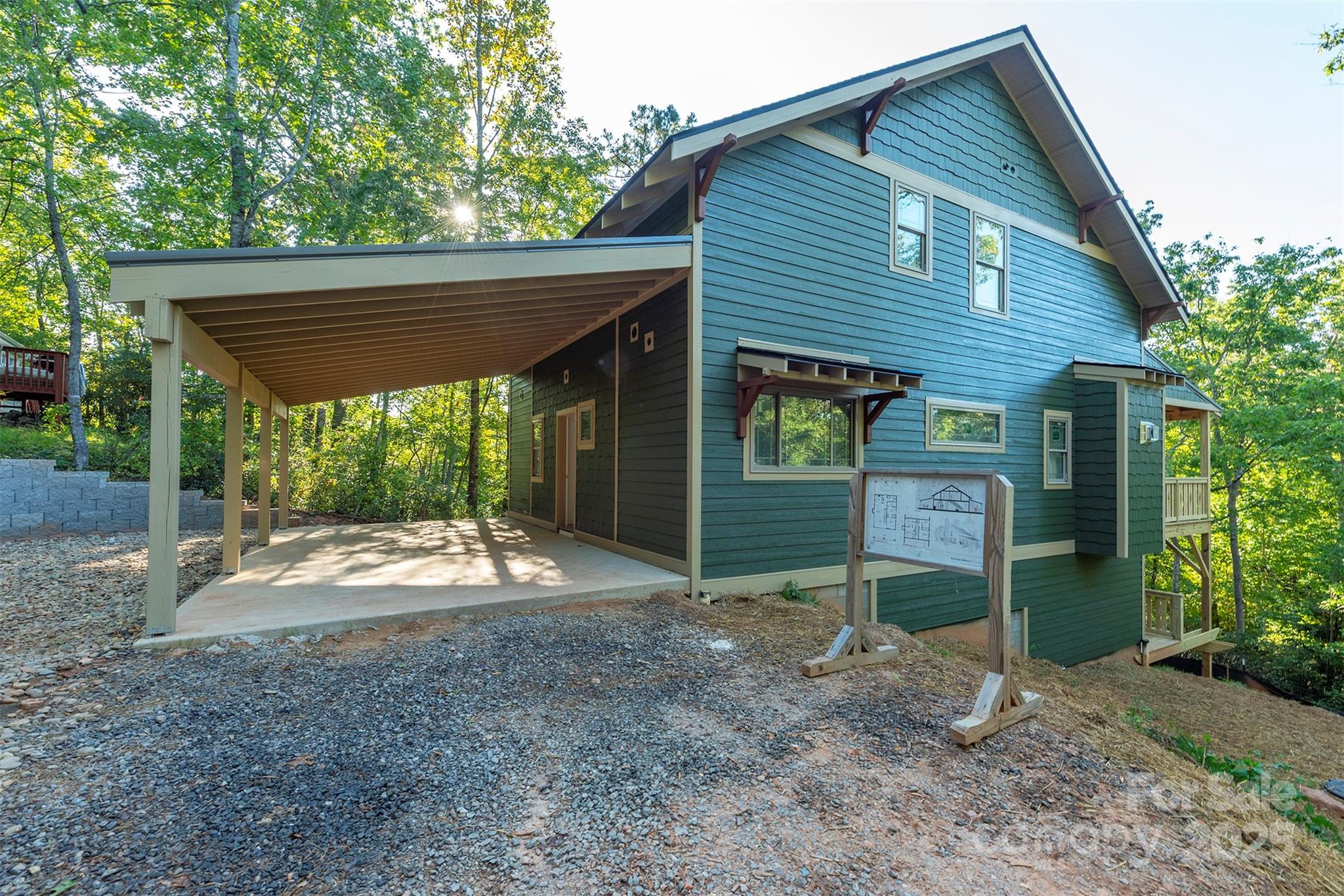 main property photo 14