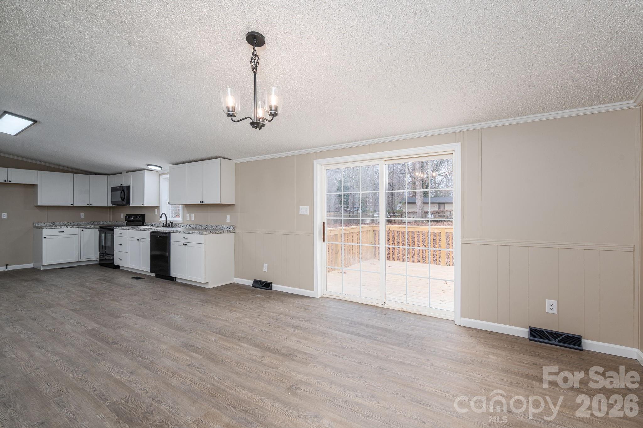 property viewer photo 11