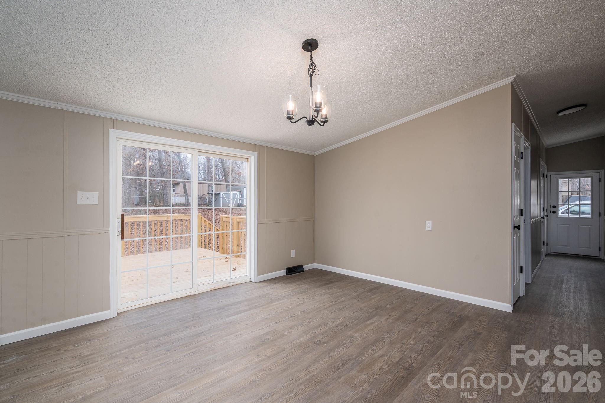 property viewer photo 13