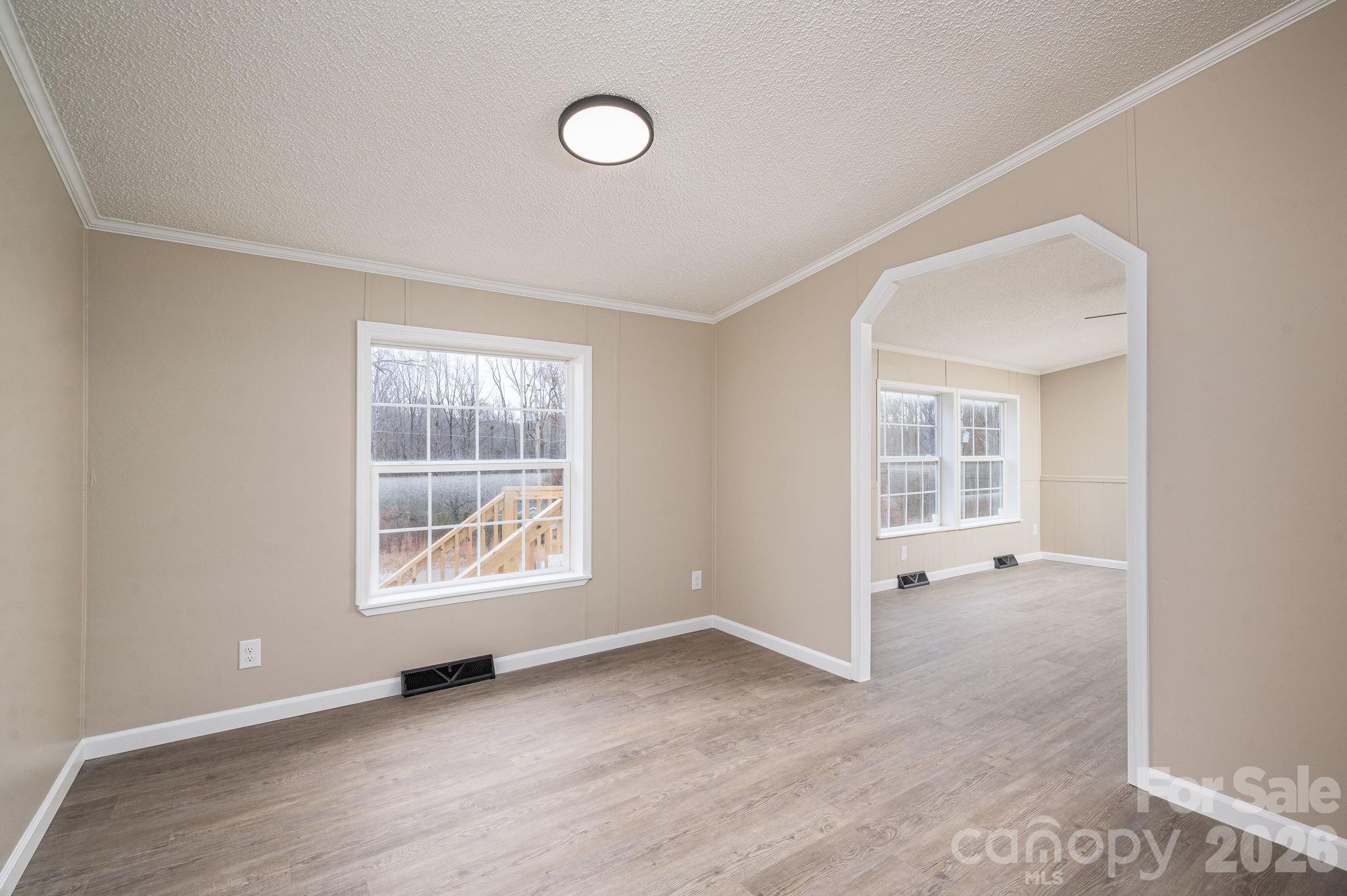 property viewer photo 14