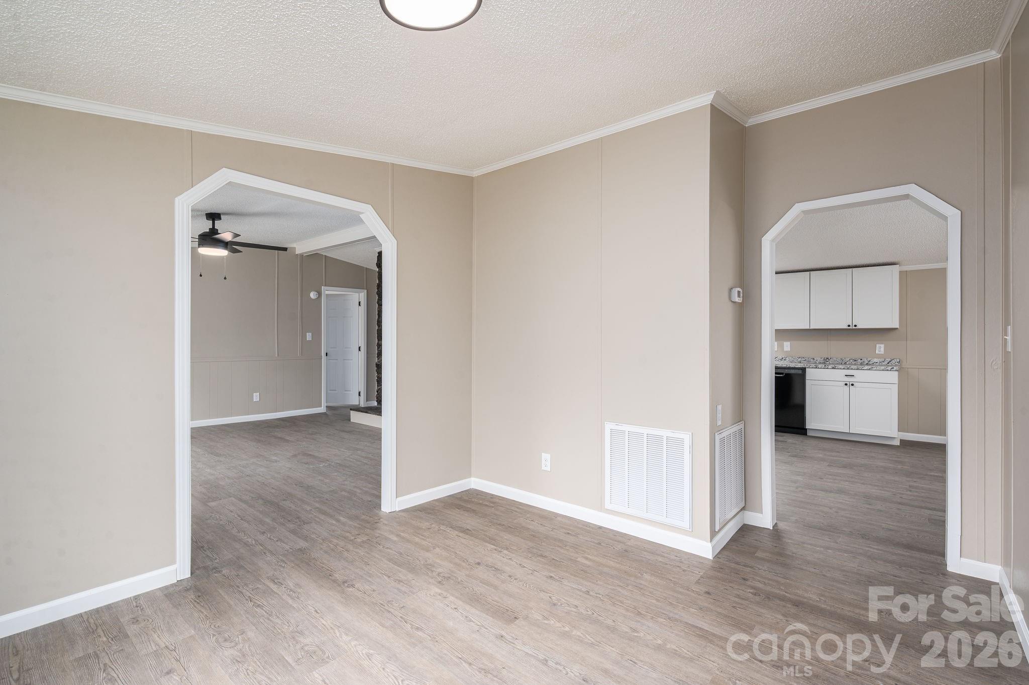 property viewer photo 17