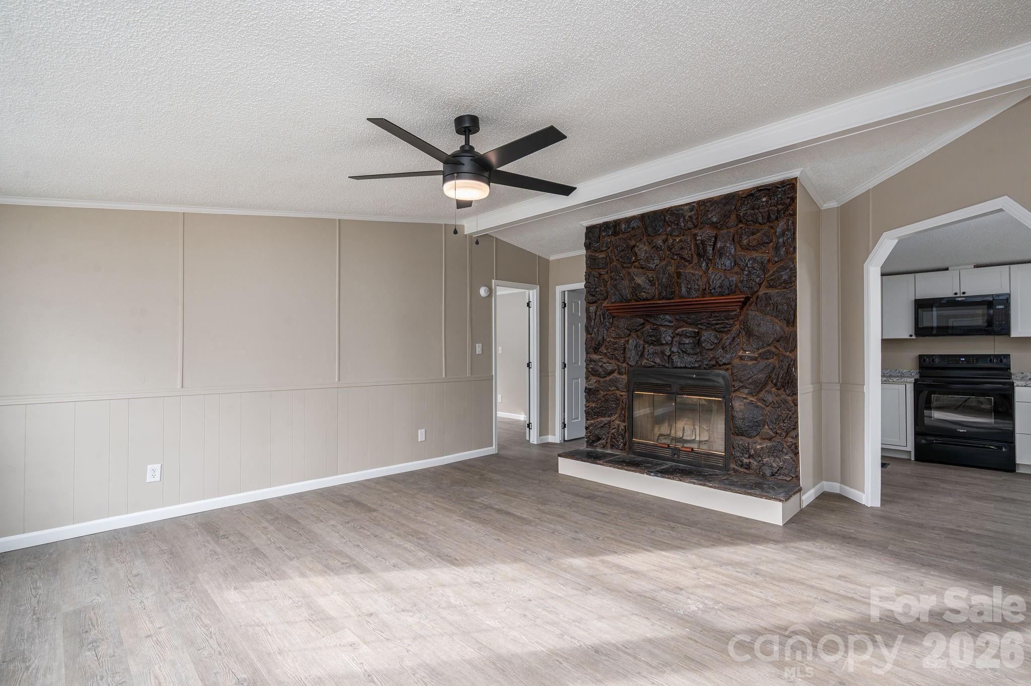 property viewer photo 18