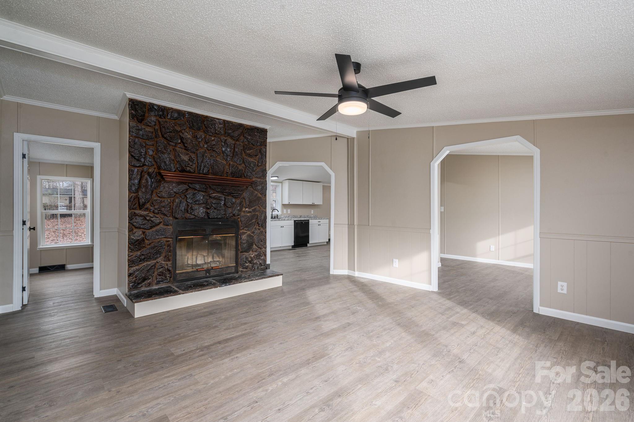 property viewer photo 19