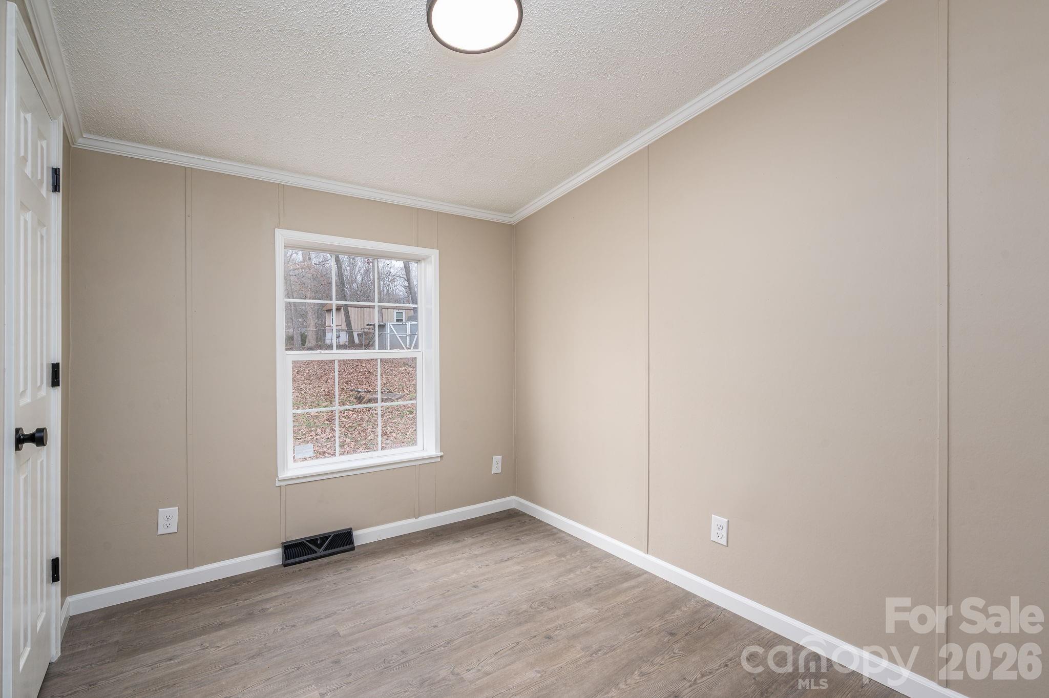 property viewer photo 29
