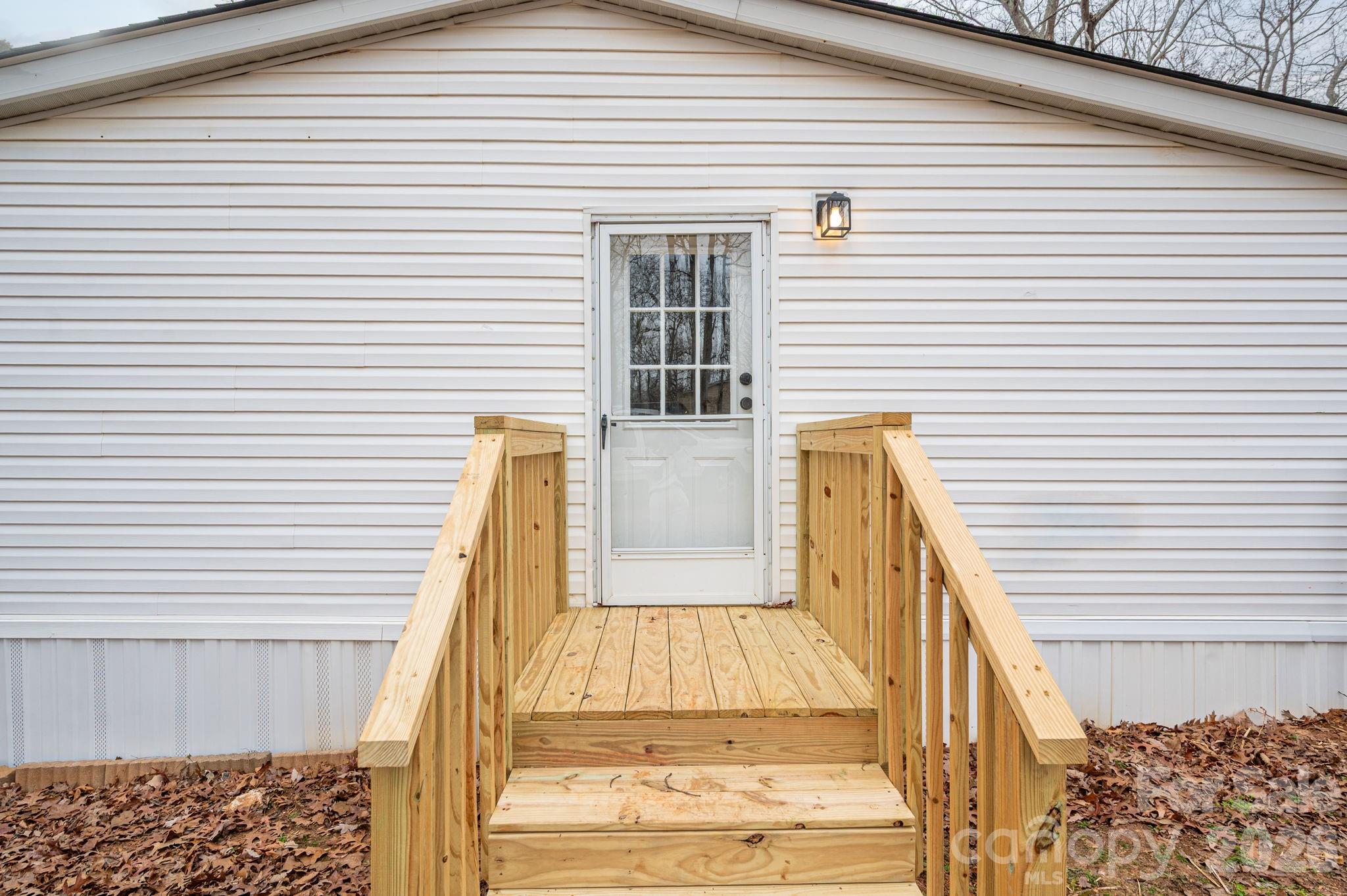 property viewer photo 44
