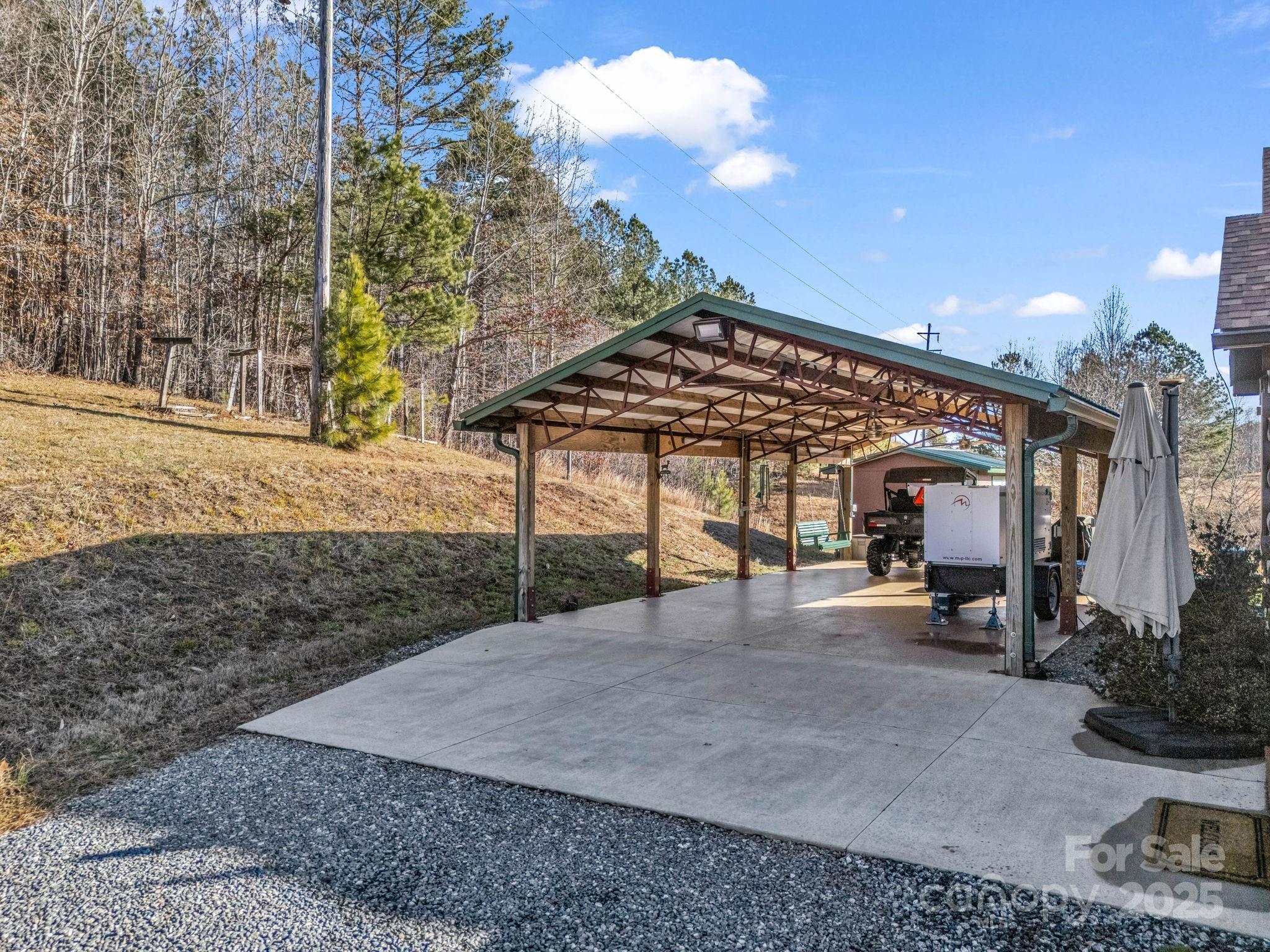 main property photo 34