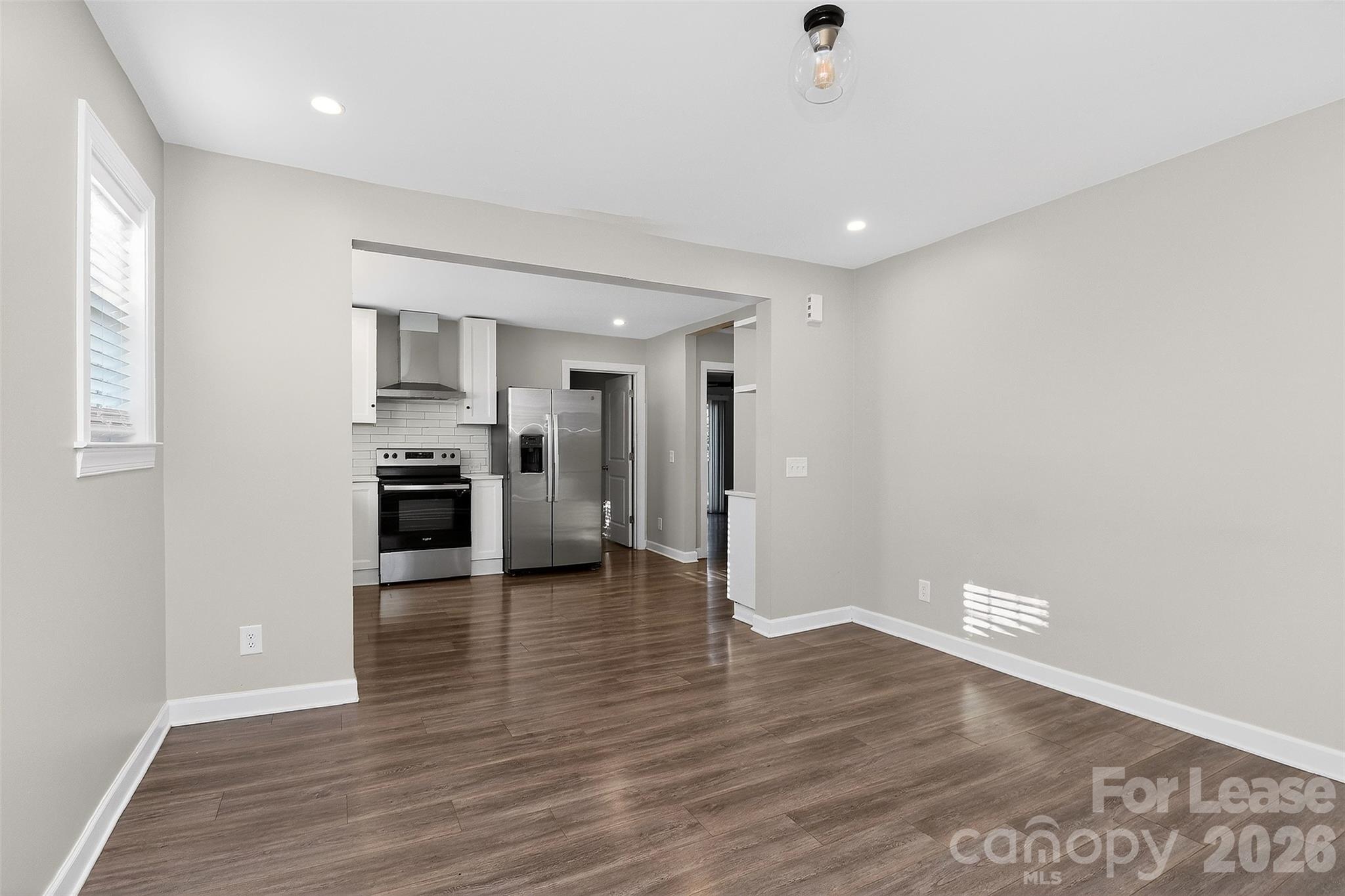property viewer photo 1