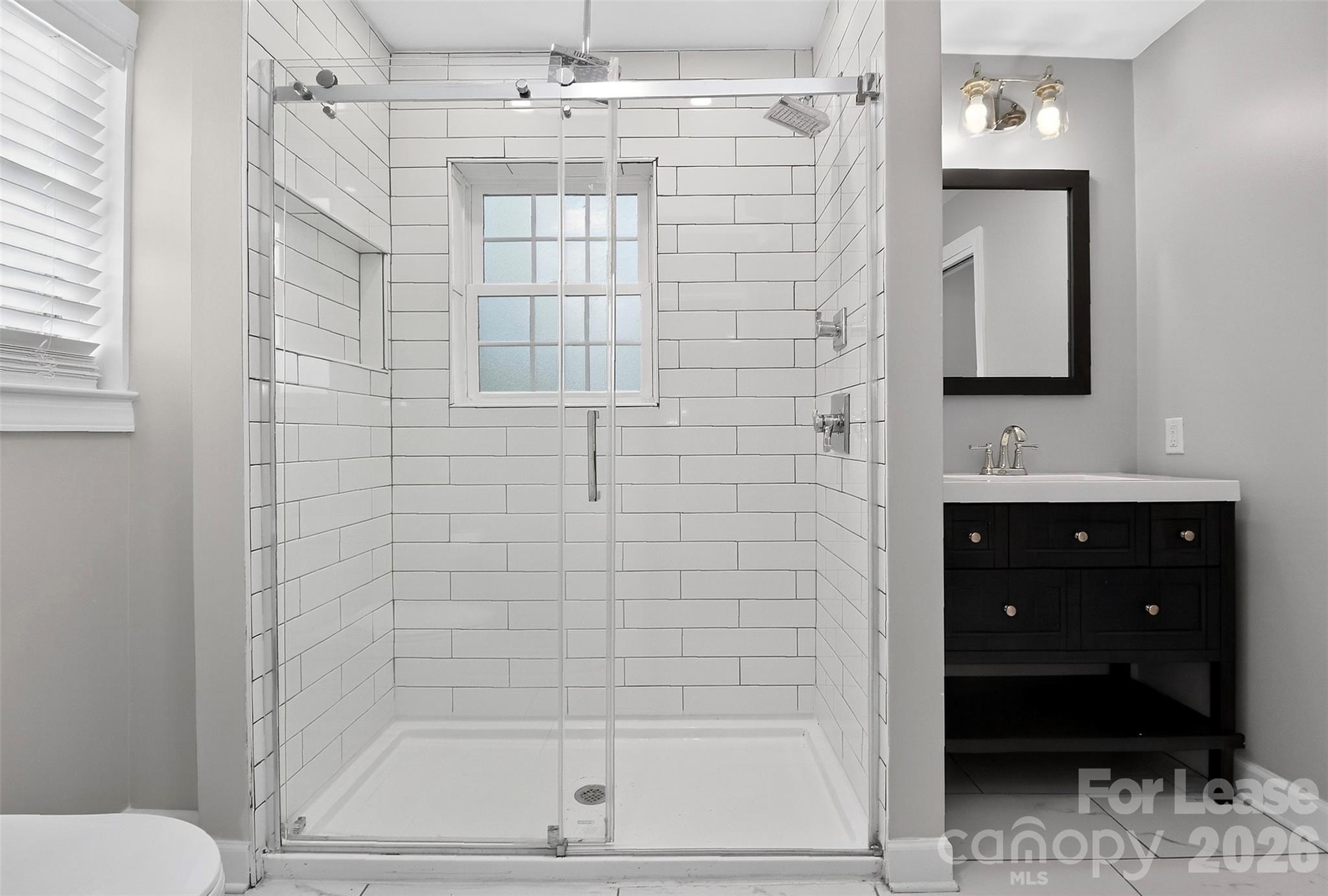 property viewer photo 12