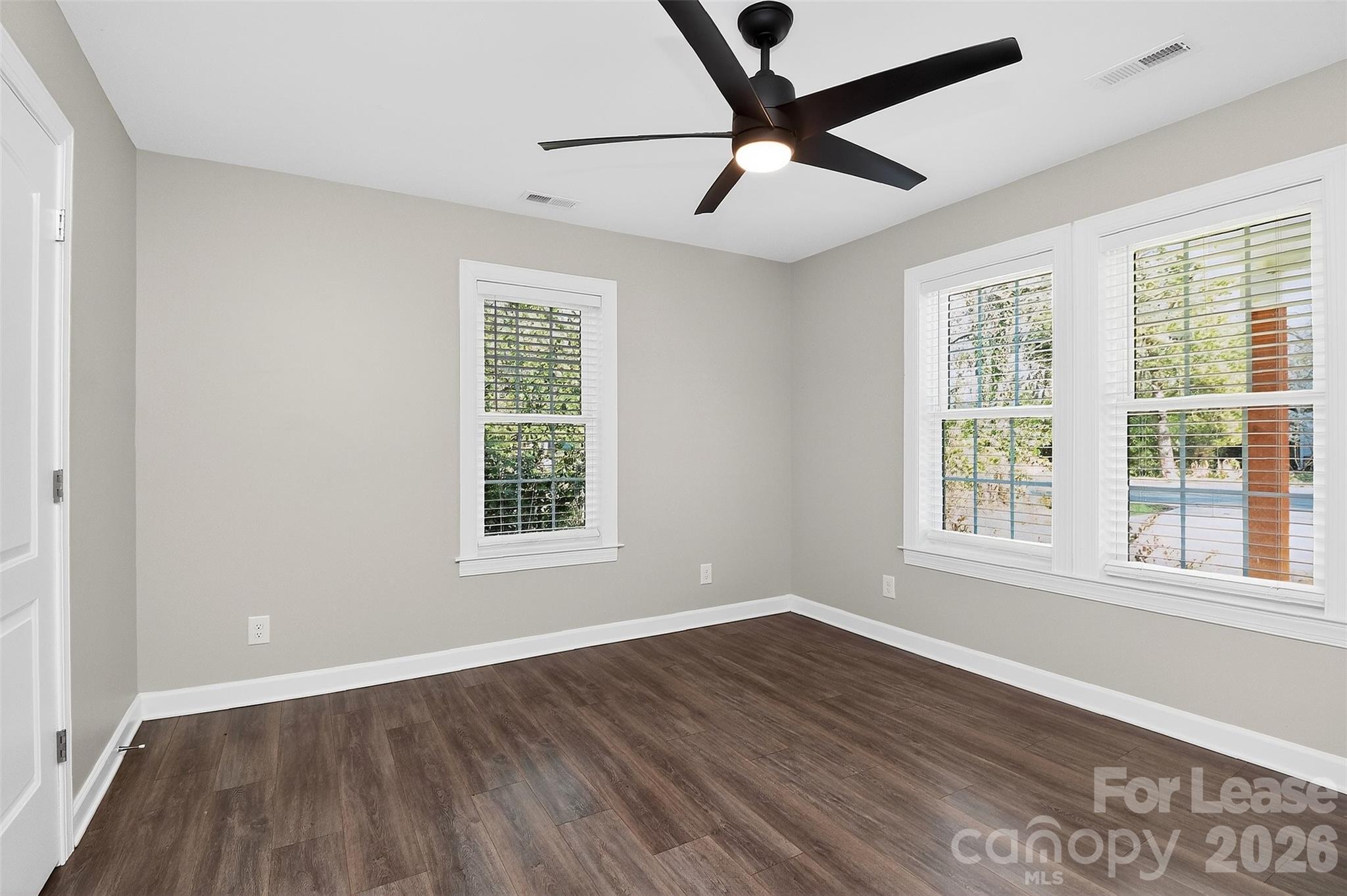 property viewer photo 14