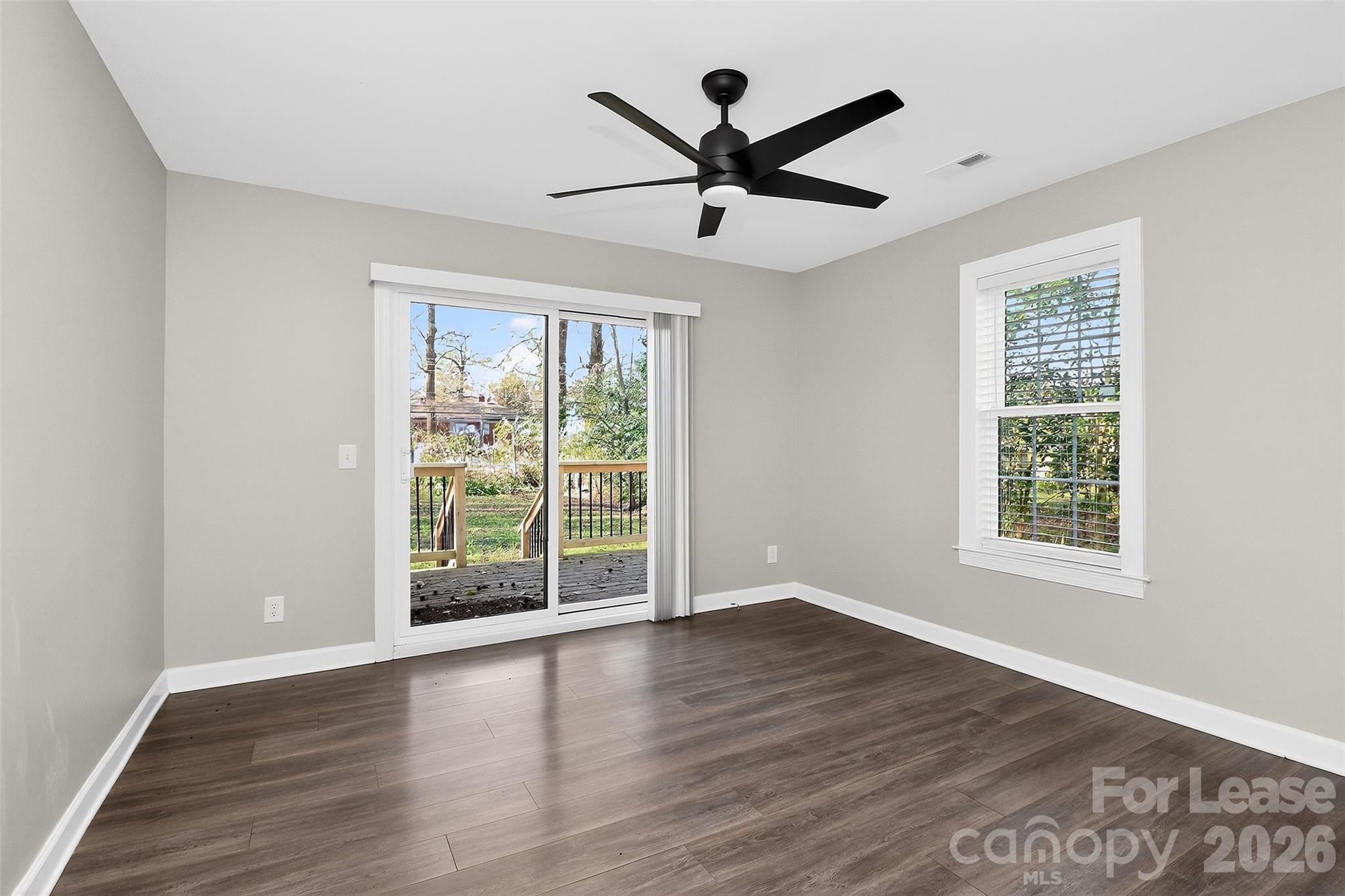 property viewer photo 19