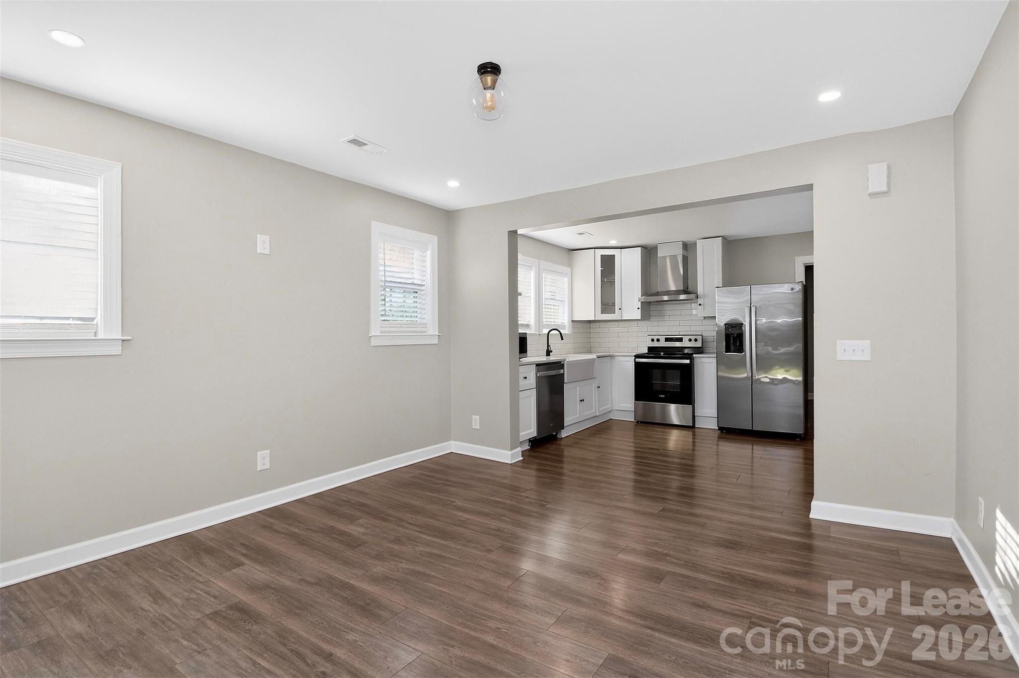 property viewer photo 2