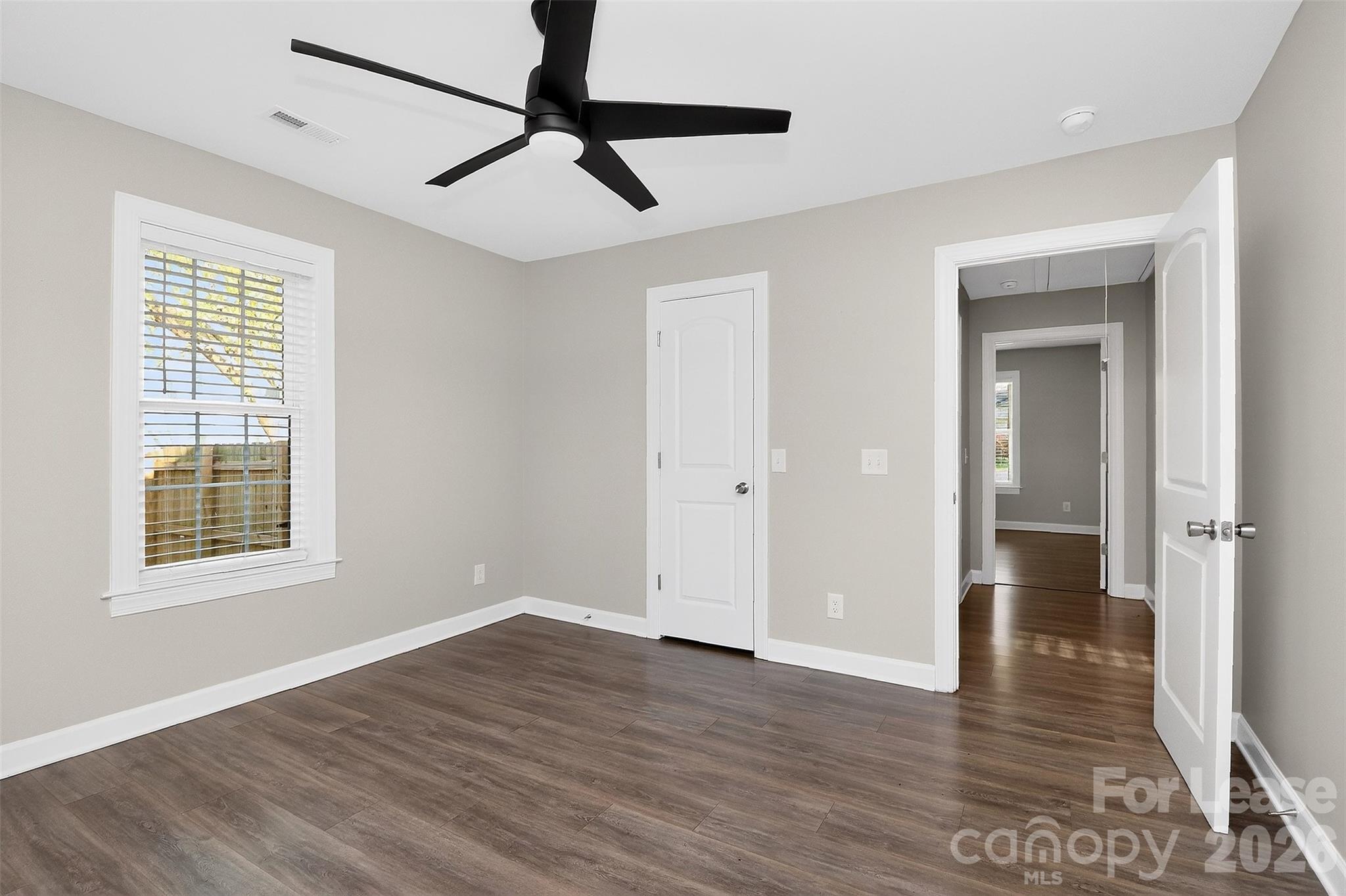 property viewer photo 20