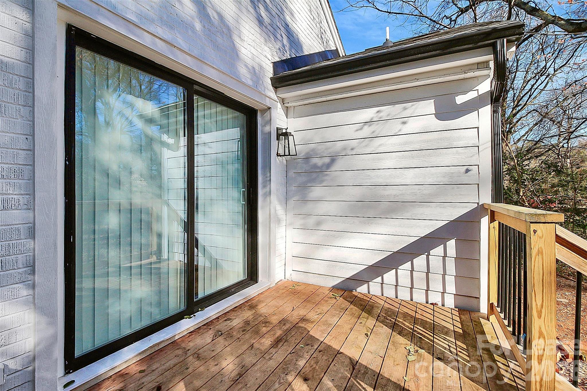property viewer photo 22