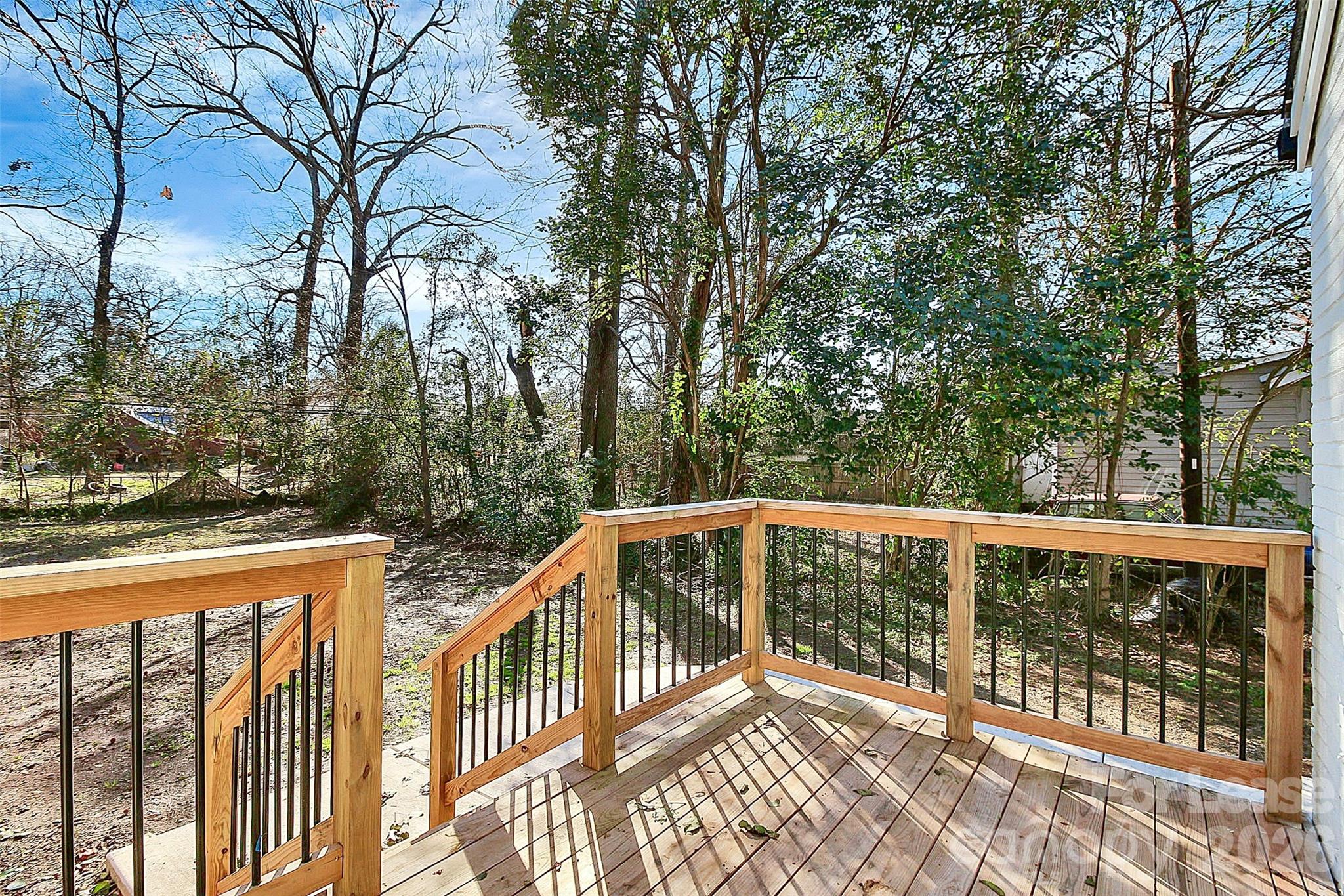 property viewer photo 23