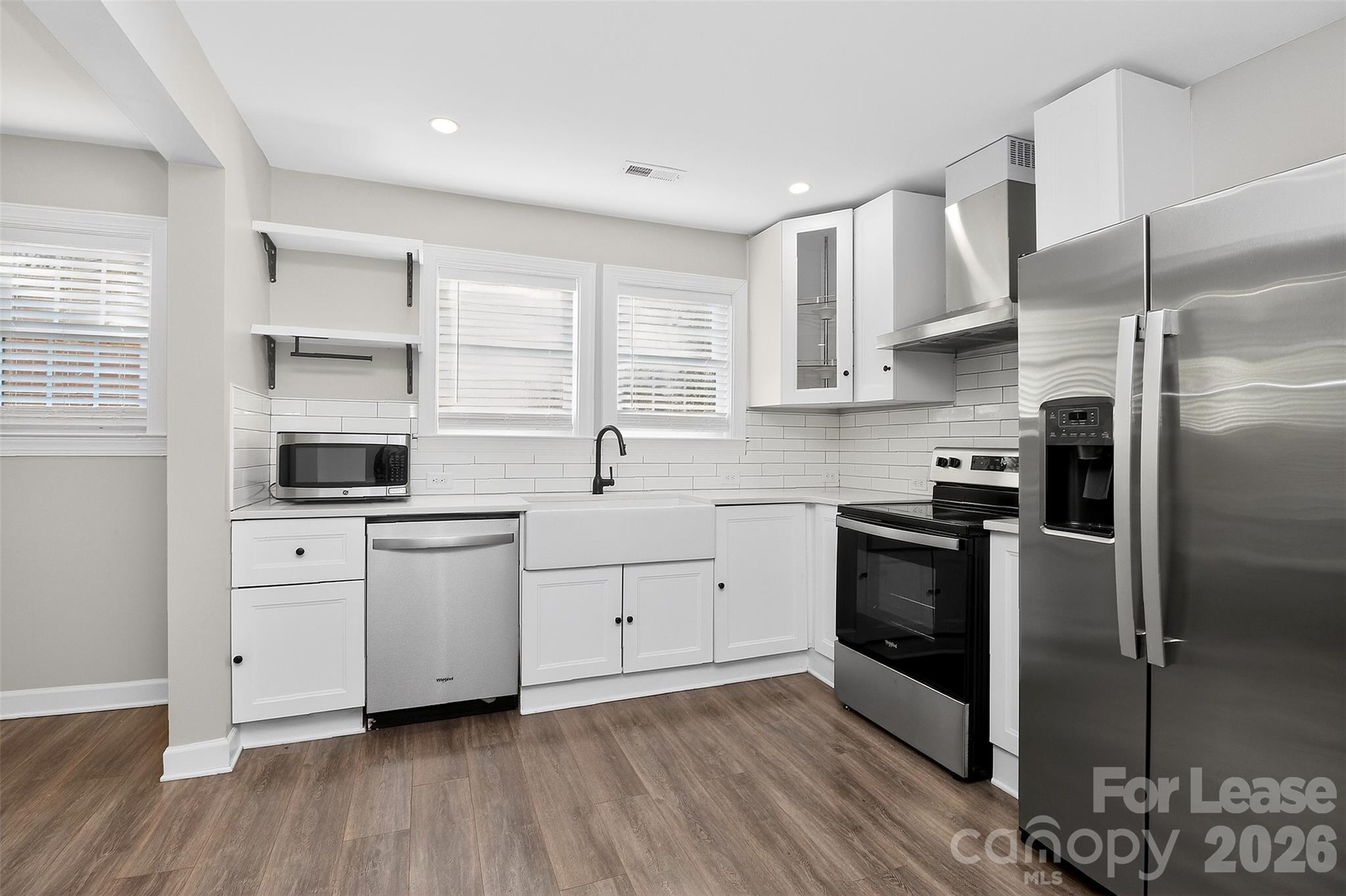 property viewer photo 6