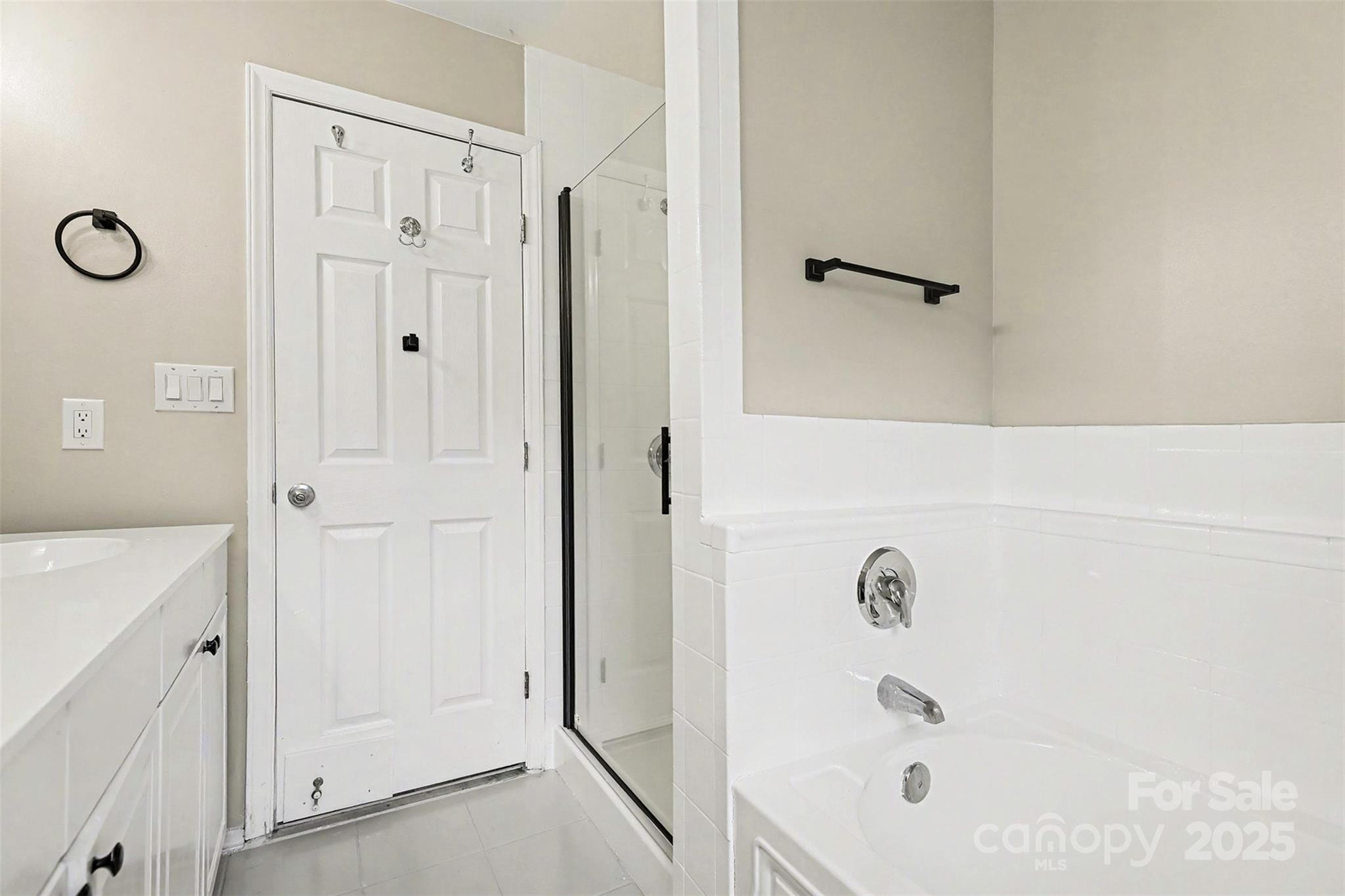 property viewer photo 14