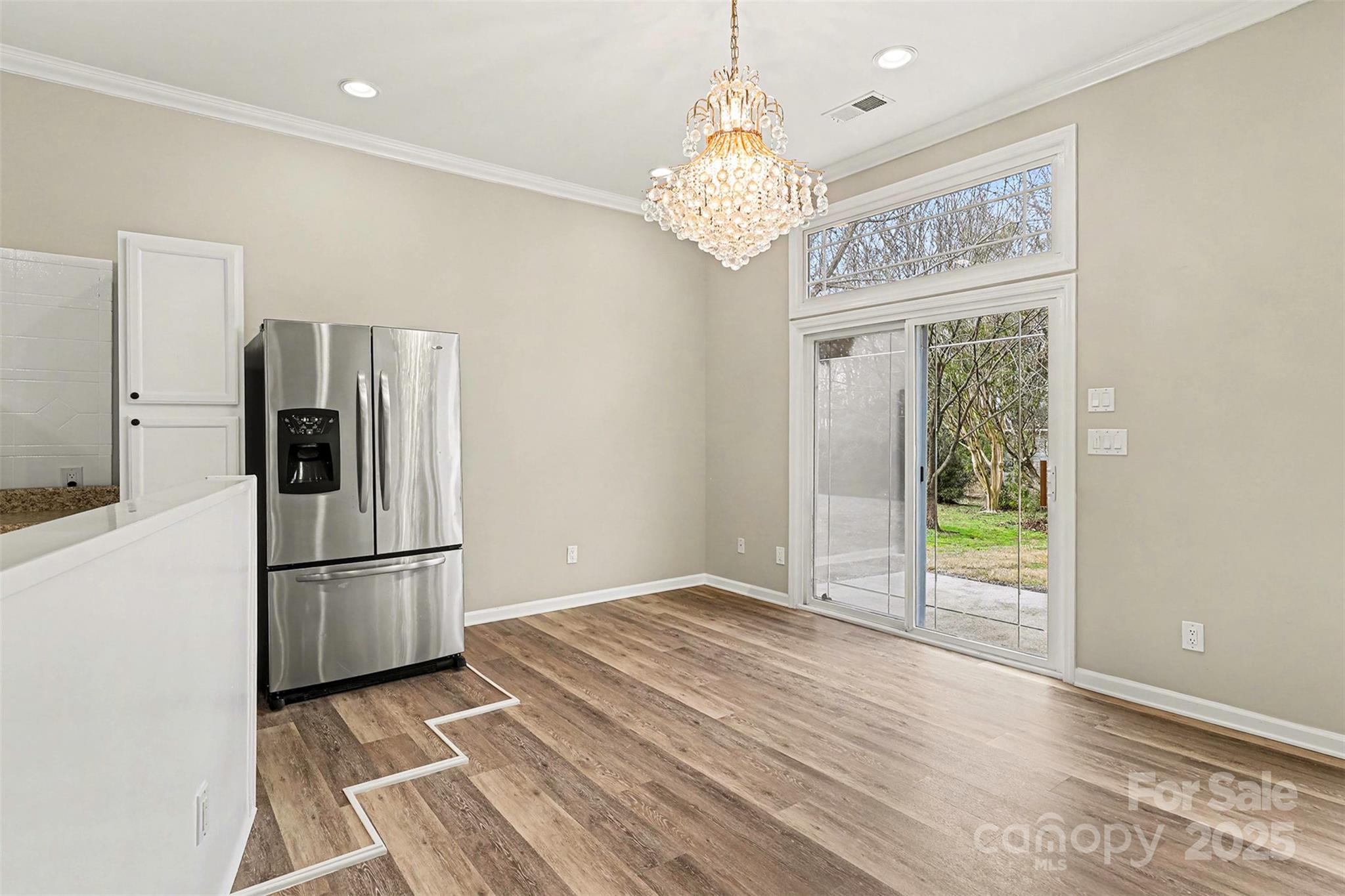 property viewer photo 5