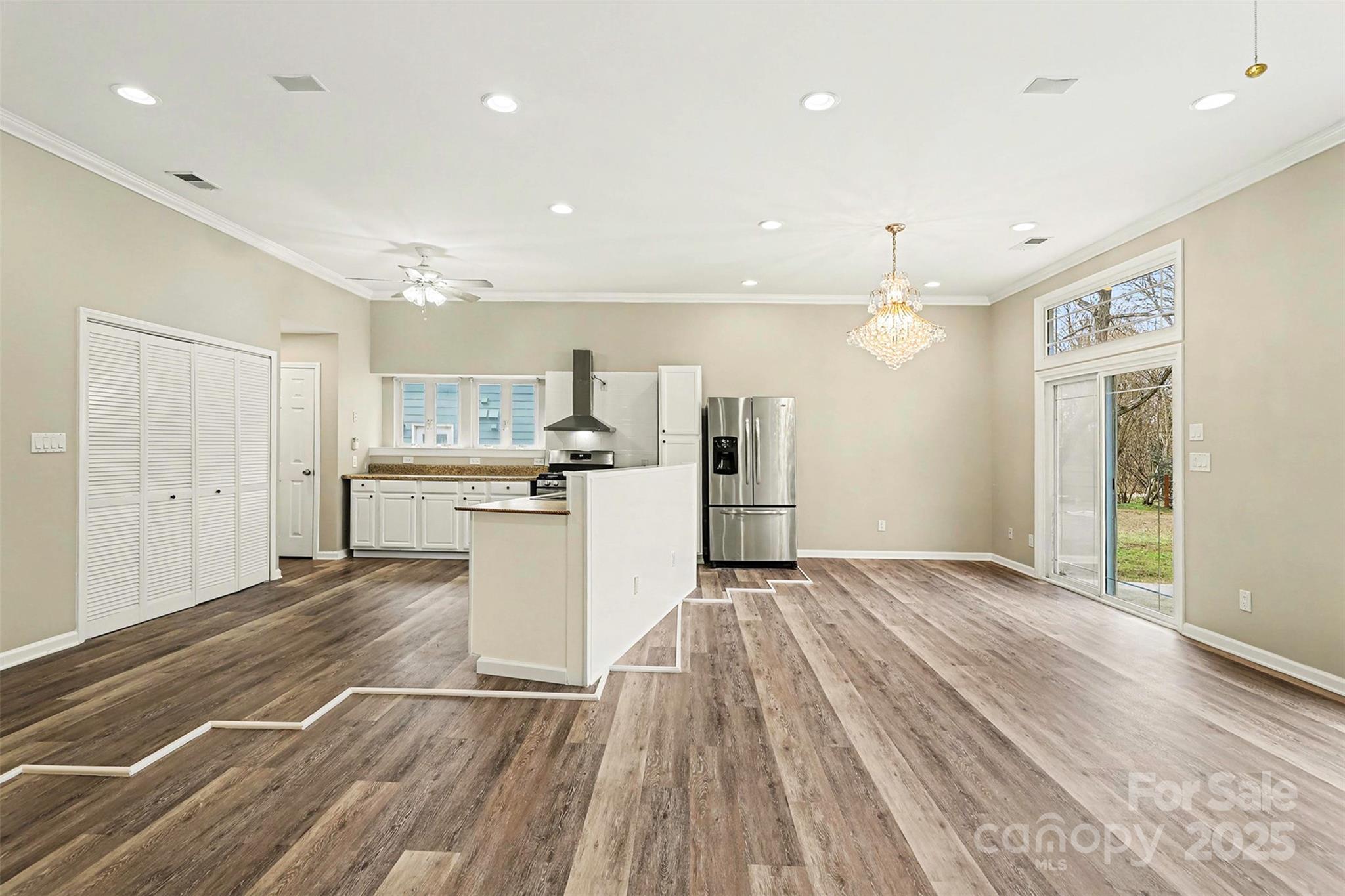 property viewer photo 8
