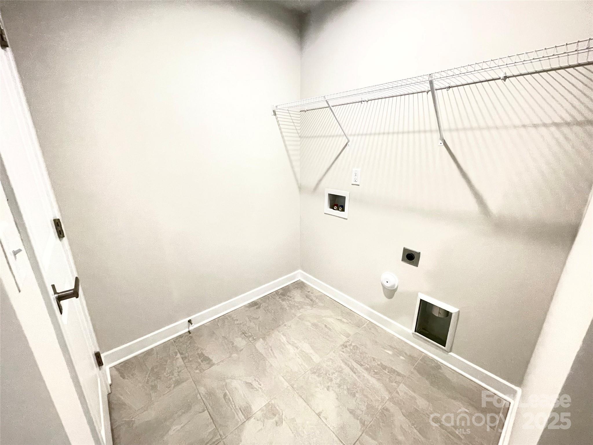 property viewer photo 12