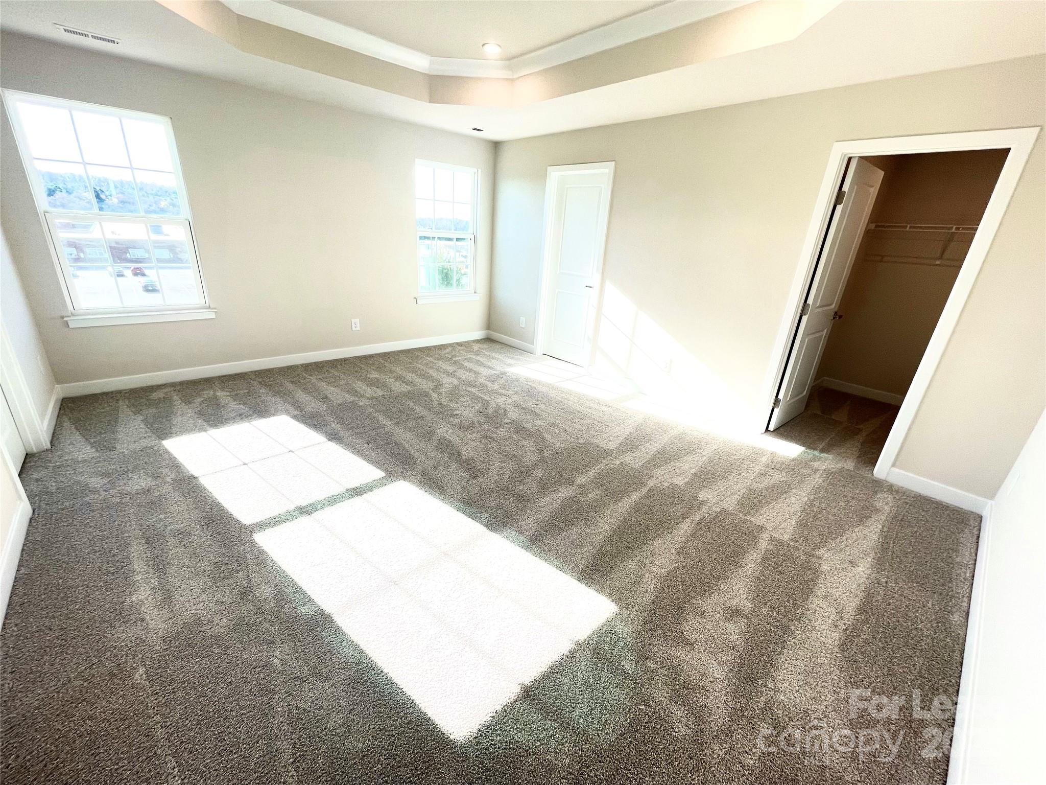 property viewer photo 7