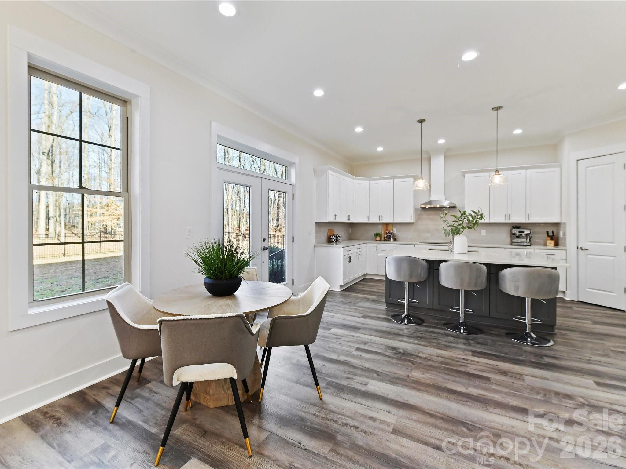 property viewer photo 10