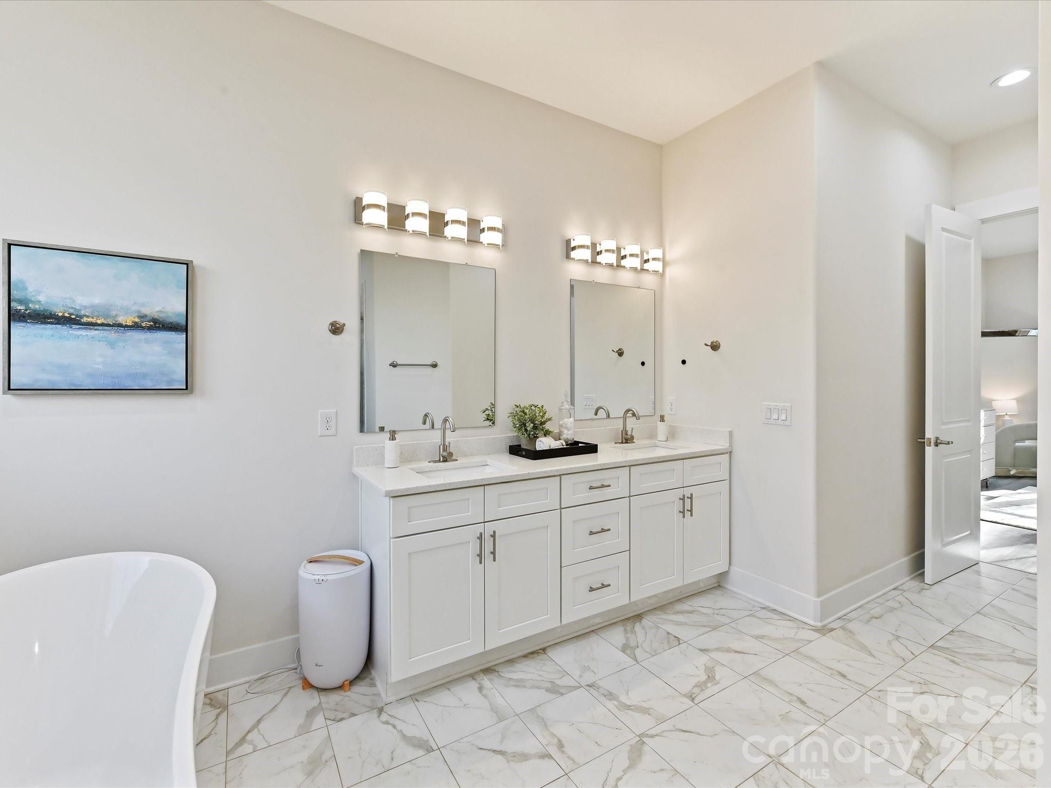 property viewer photo 22