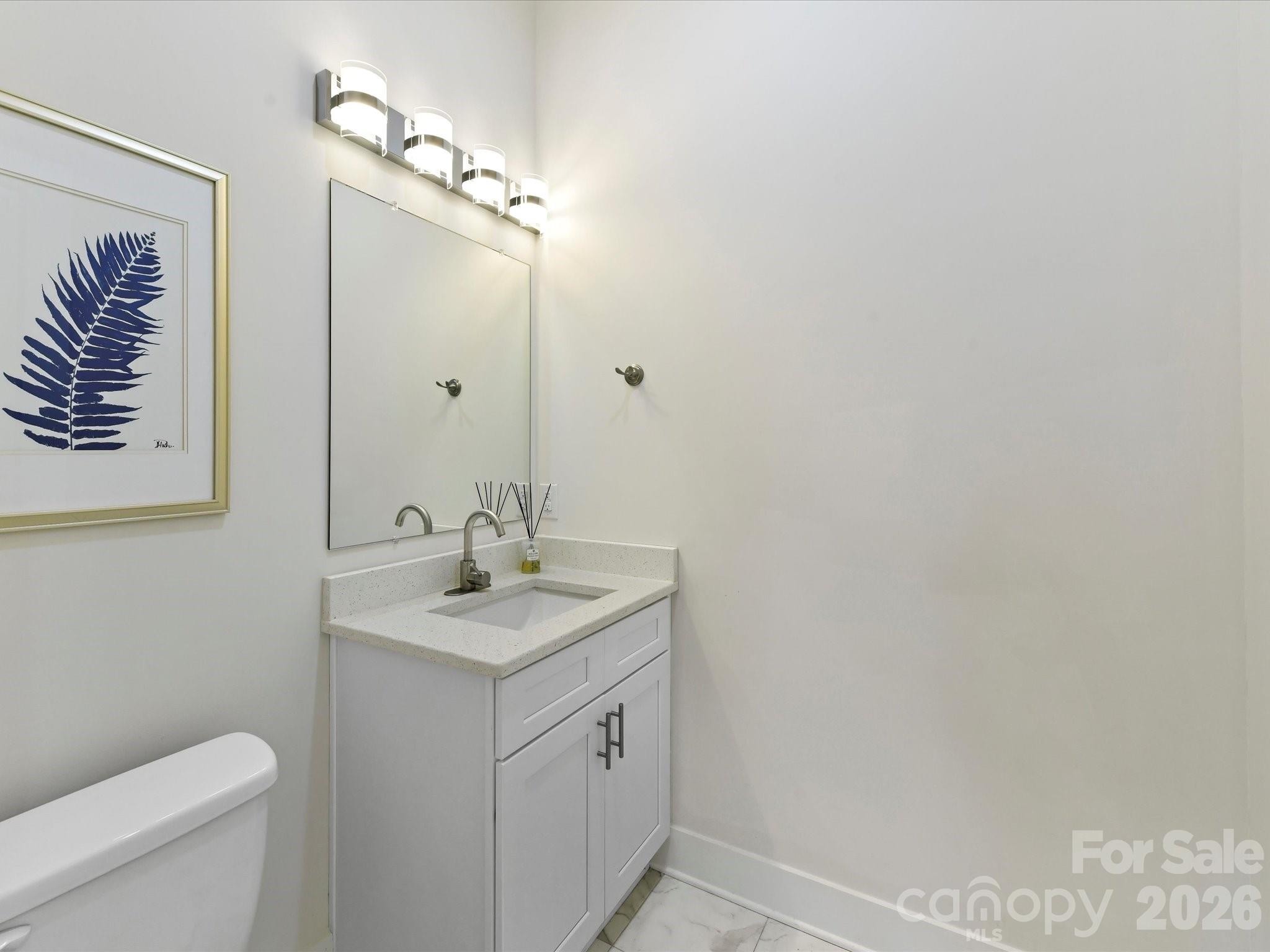 property viewer photo 23