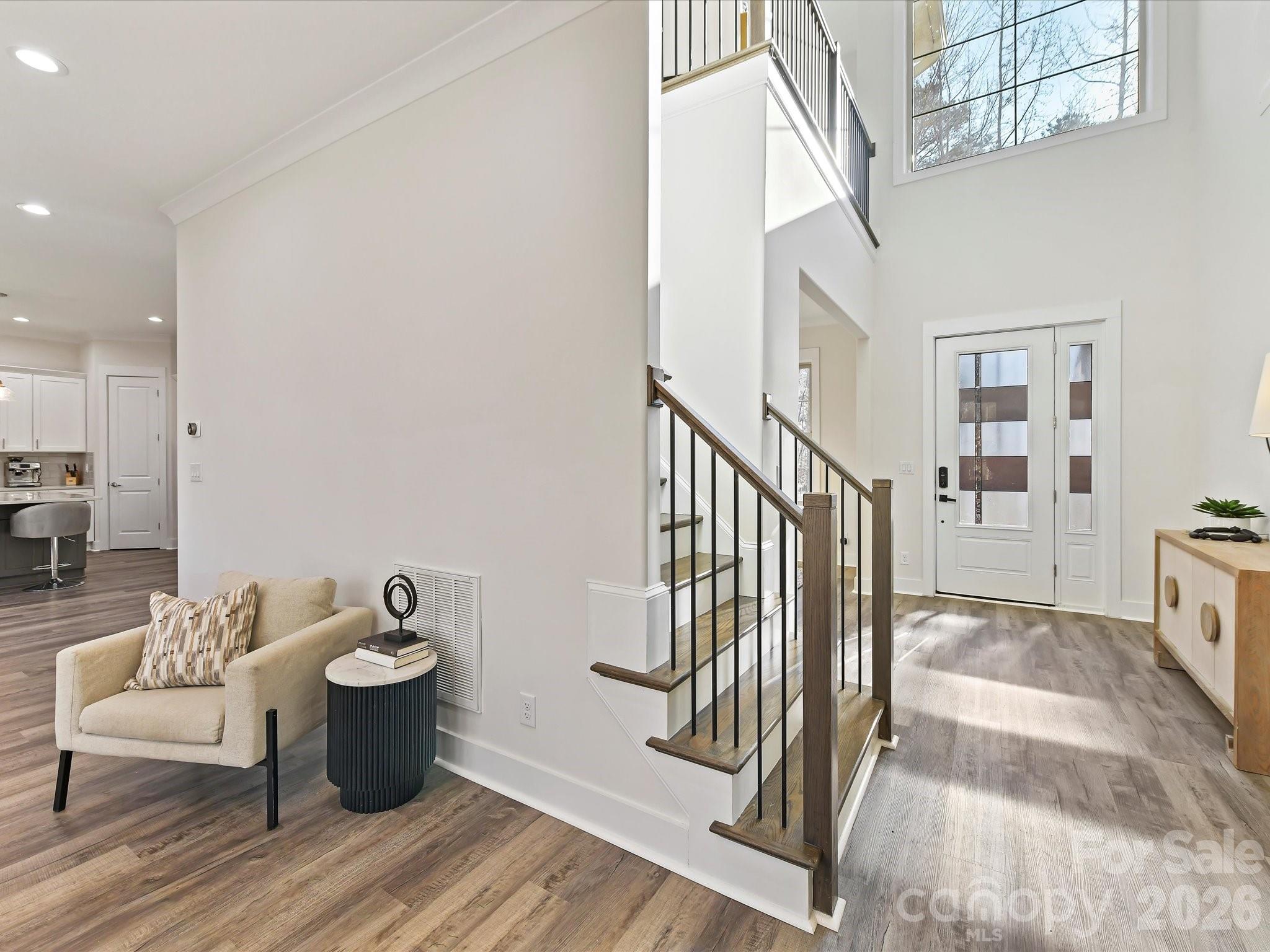 property viewer photo 24