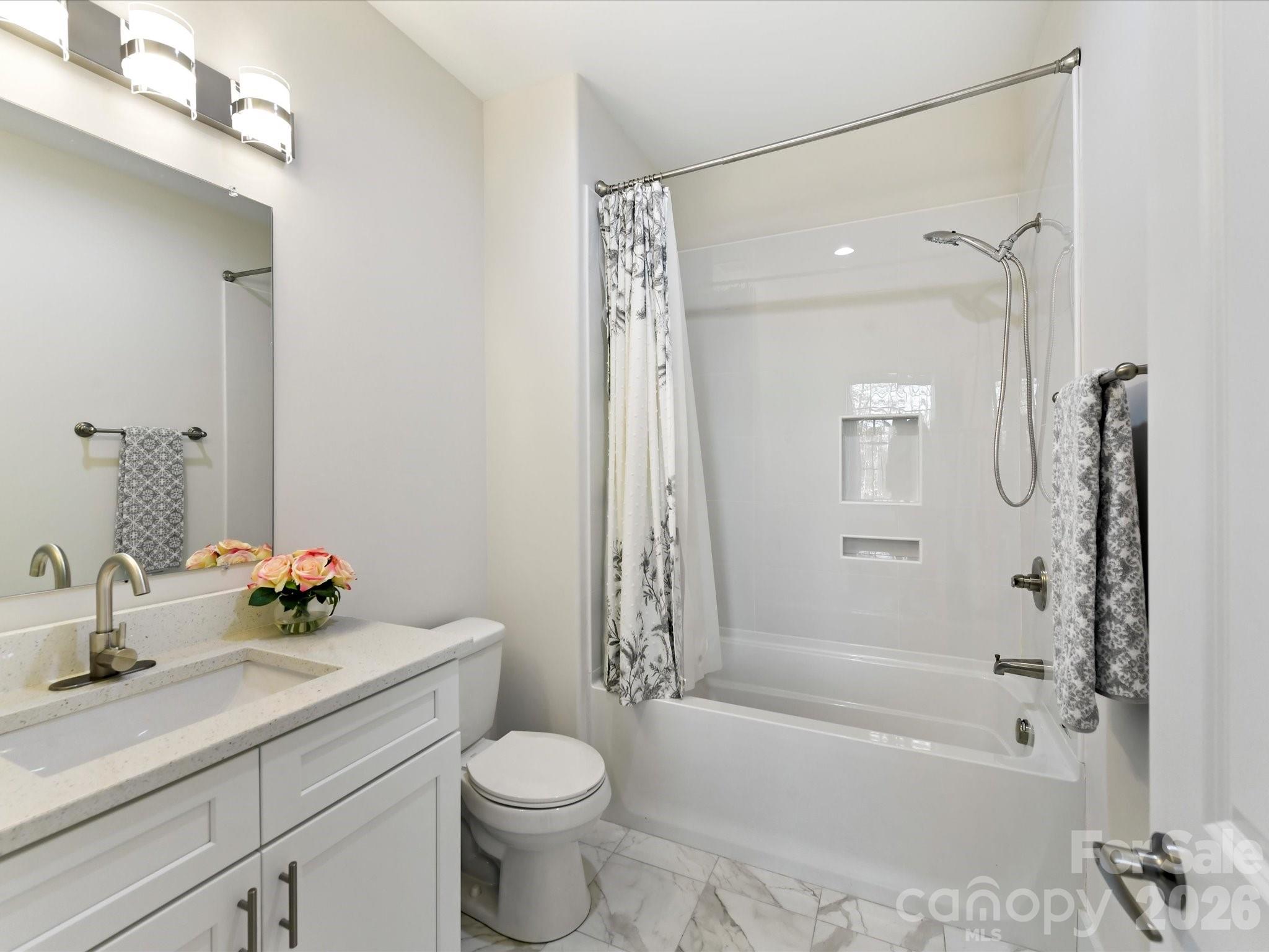 property viewer photo 28