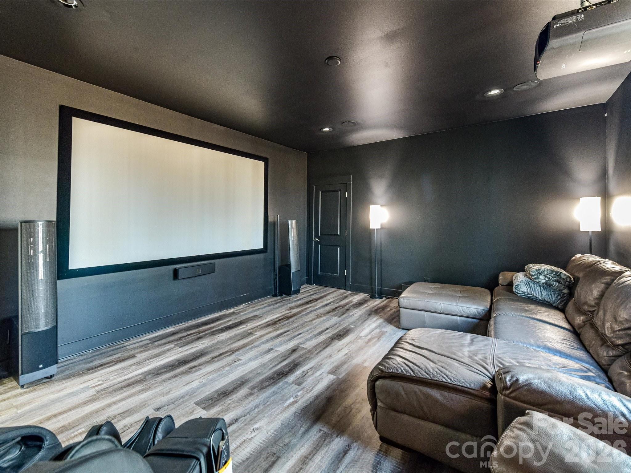property viewer photo 33