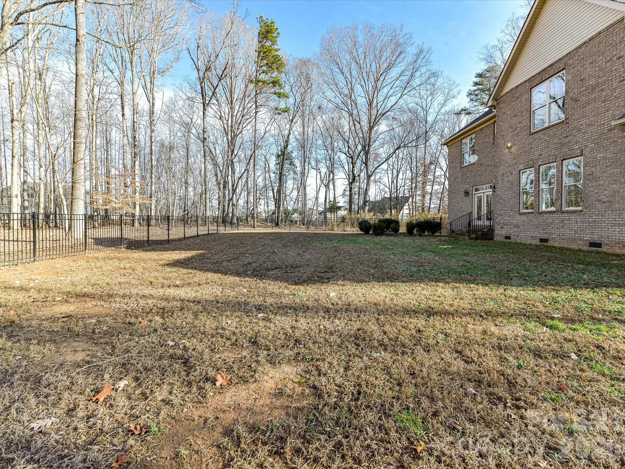 property viewer photo 35