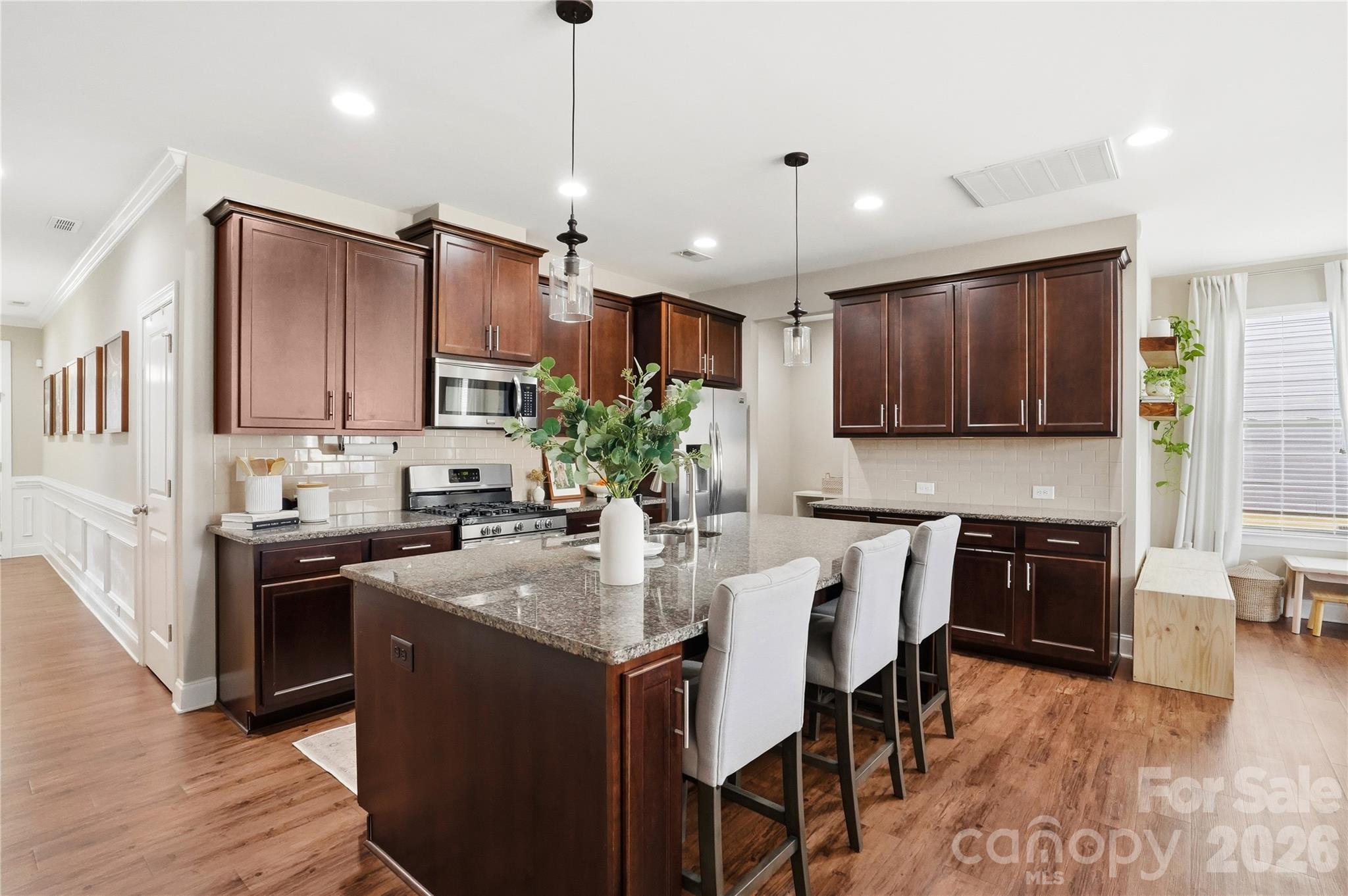 property viewer photo 6