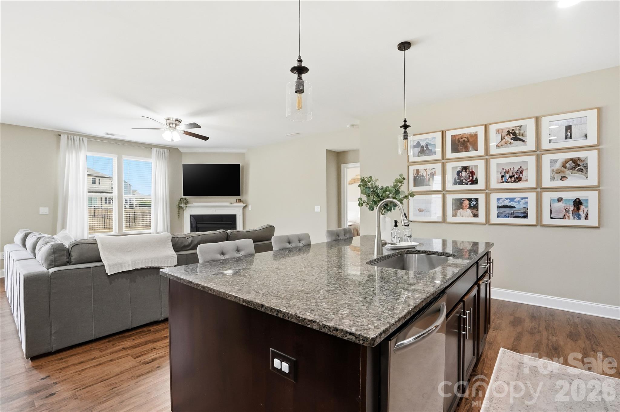 property viewer photo 9