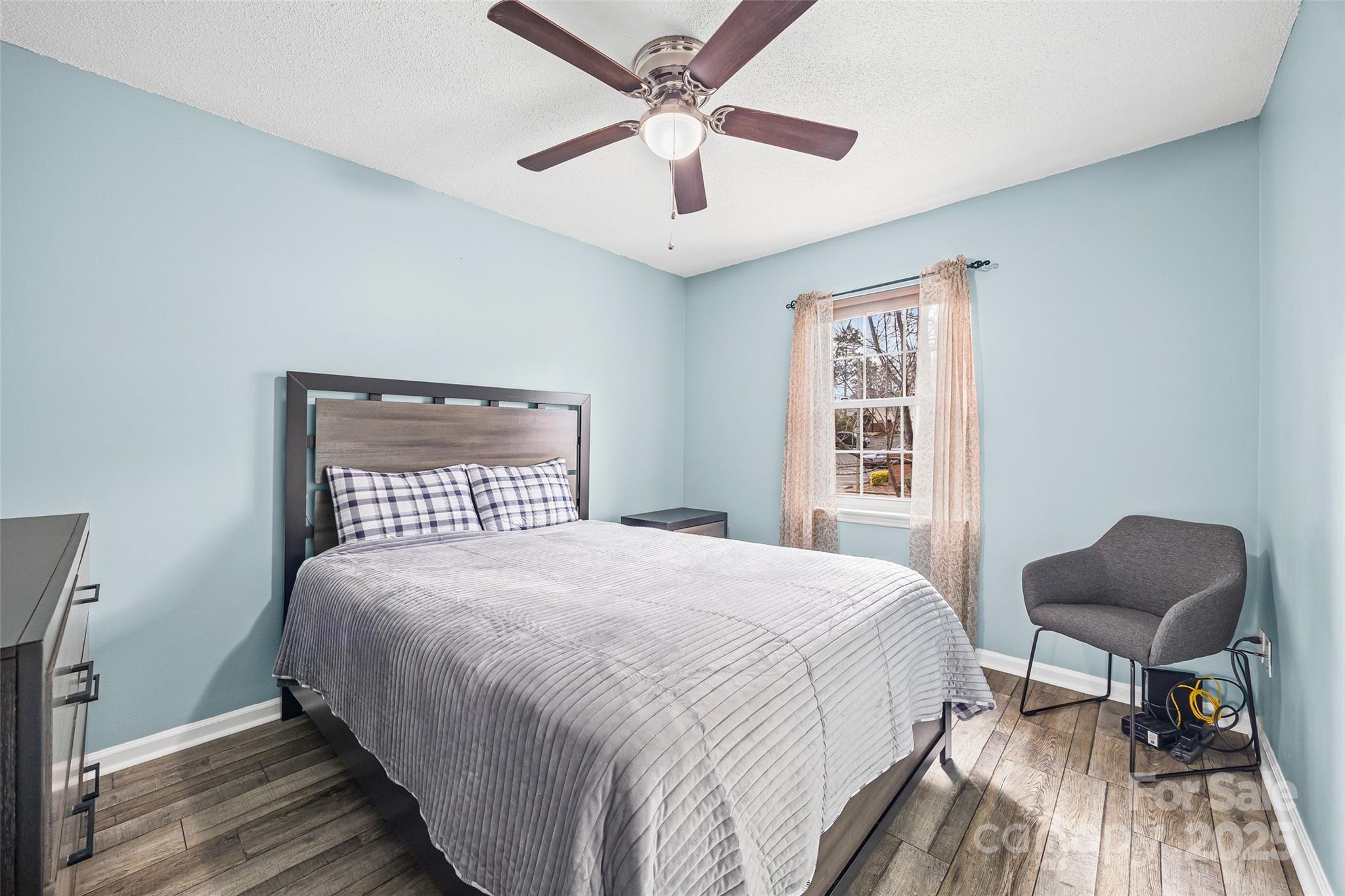 property viewer photo 17
