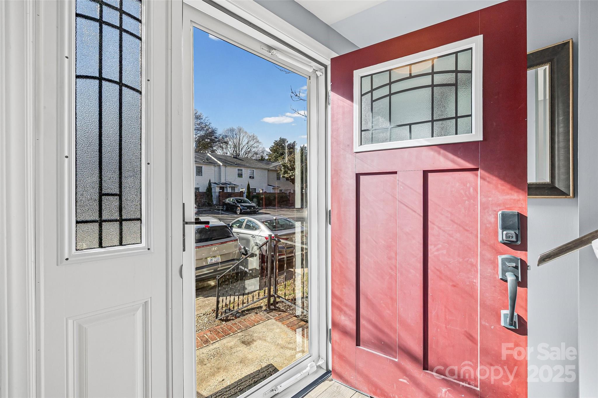 property viewer photo 2