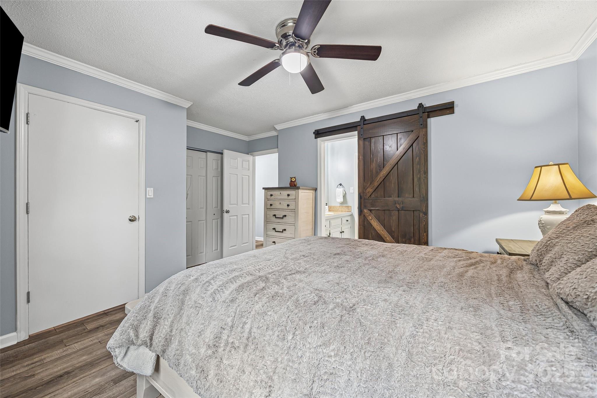 property viewer photo 22