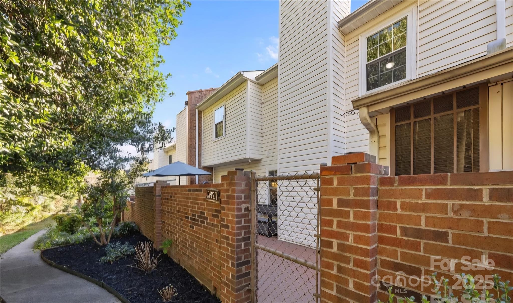property viewer photo 28
