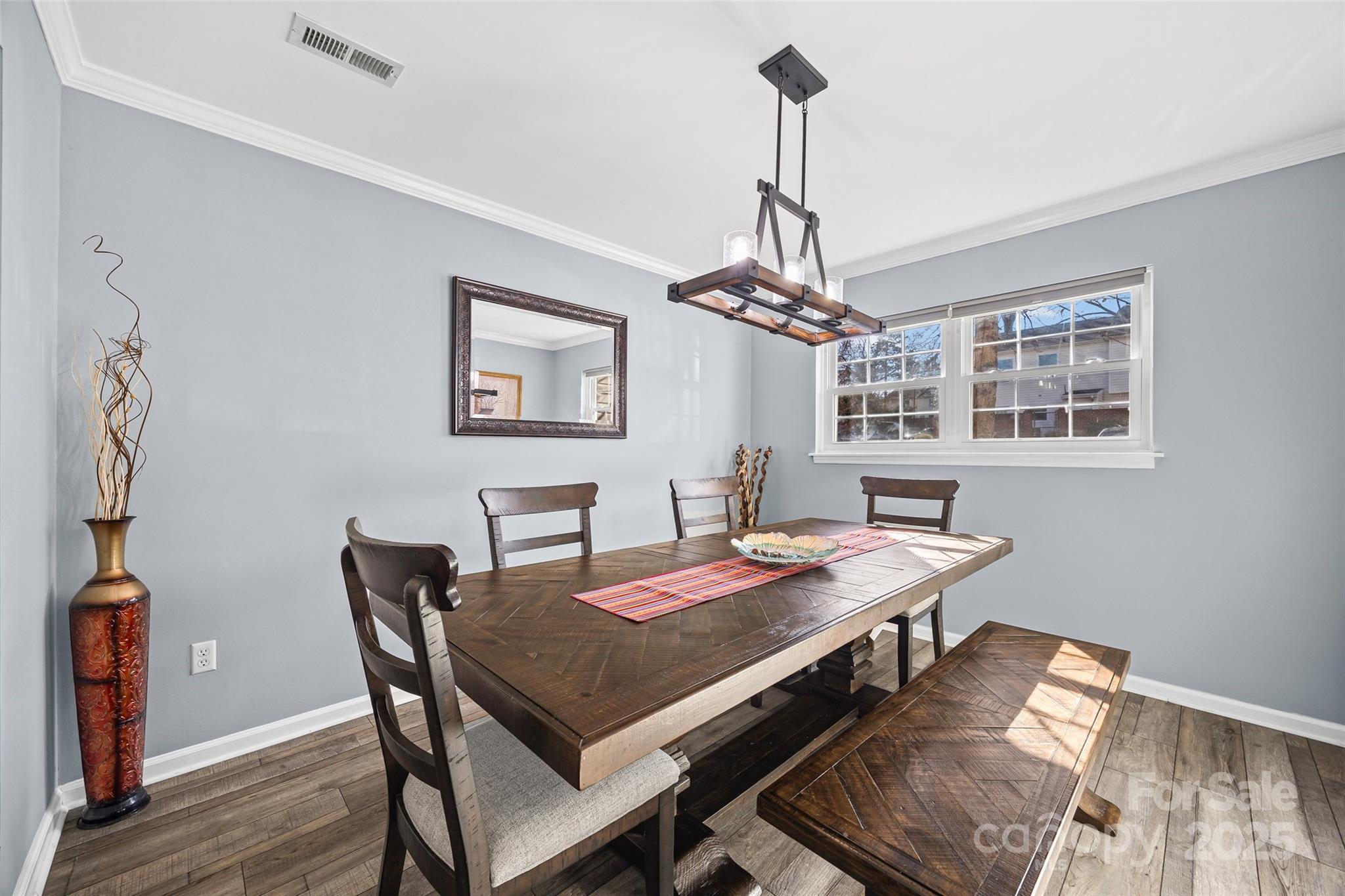 property viewer photo 5