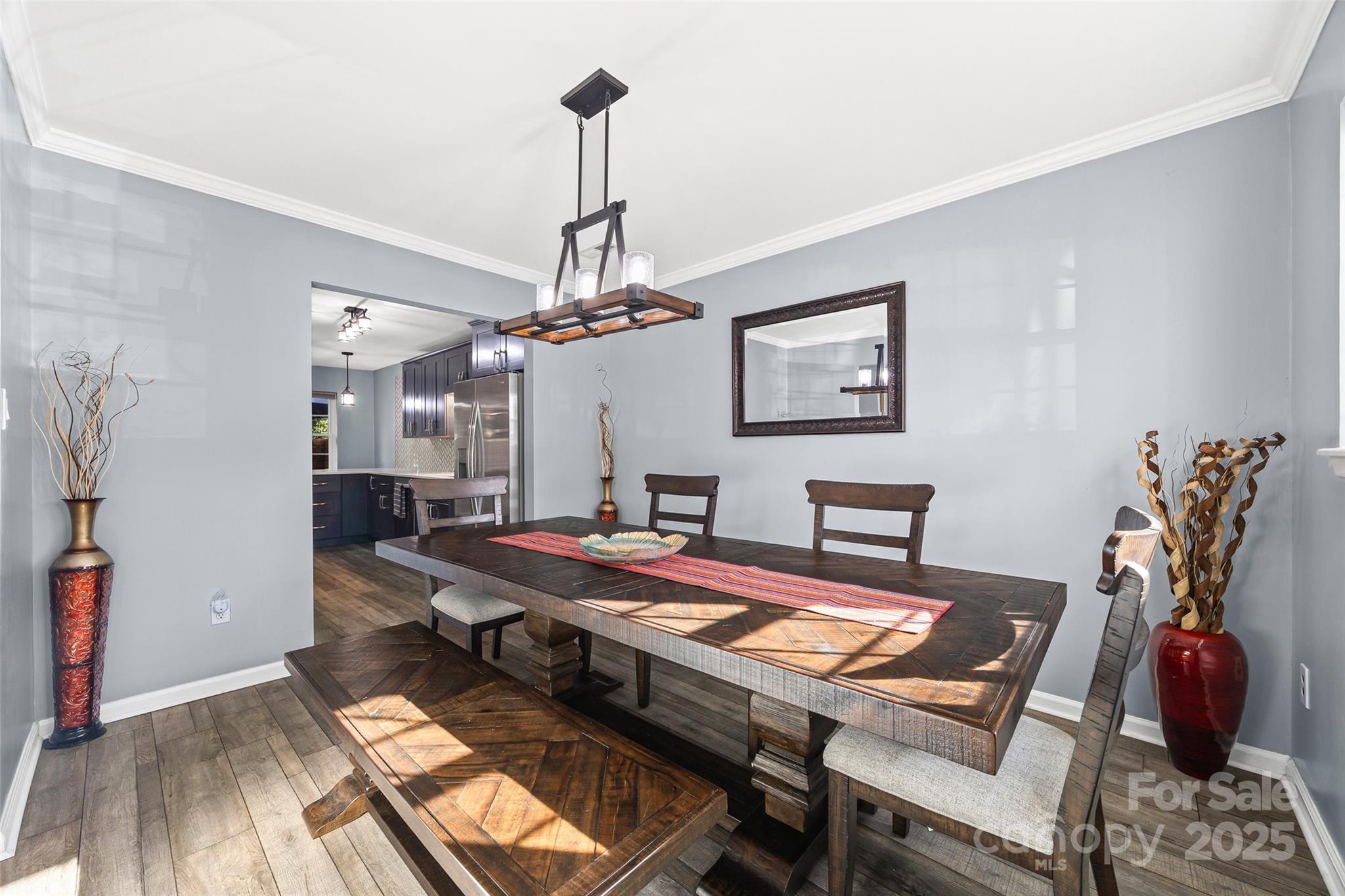 property viewer photo 6