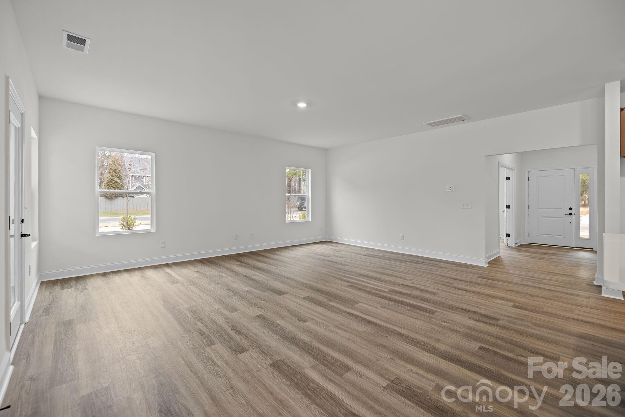 property viewer photo 12