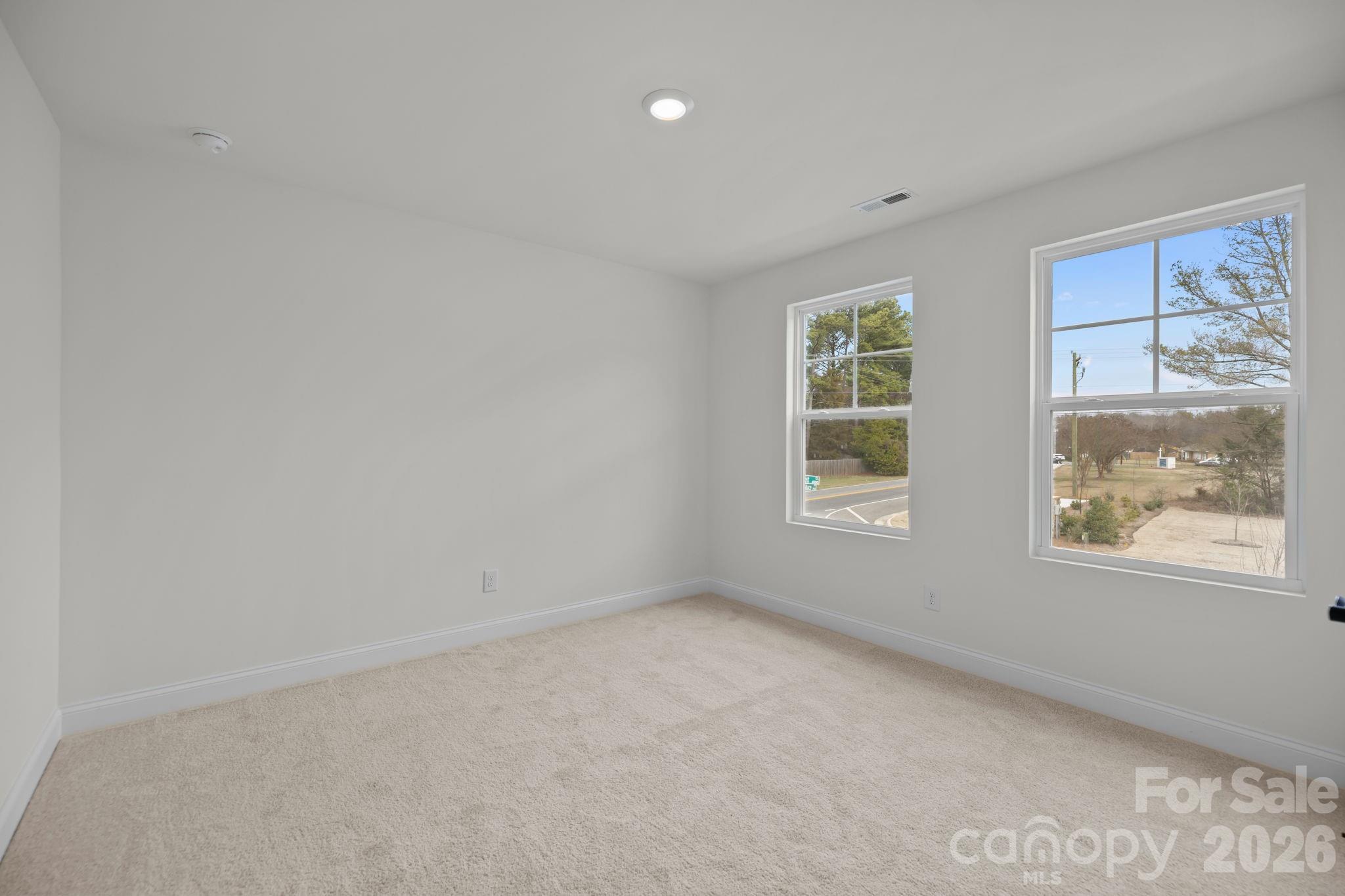 property viewer photo 20