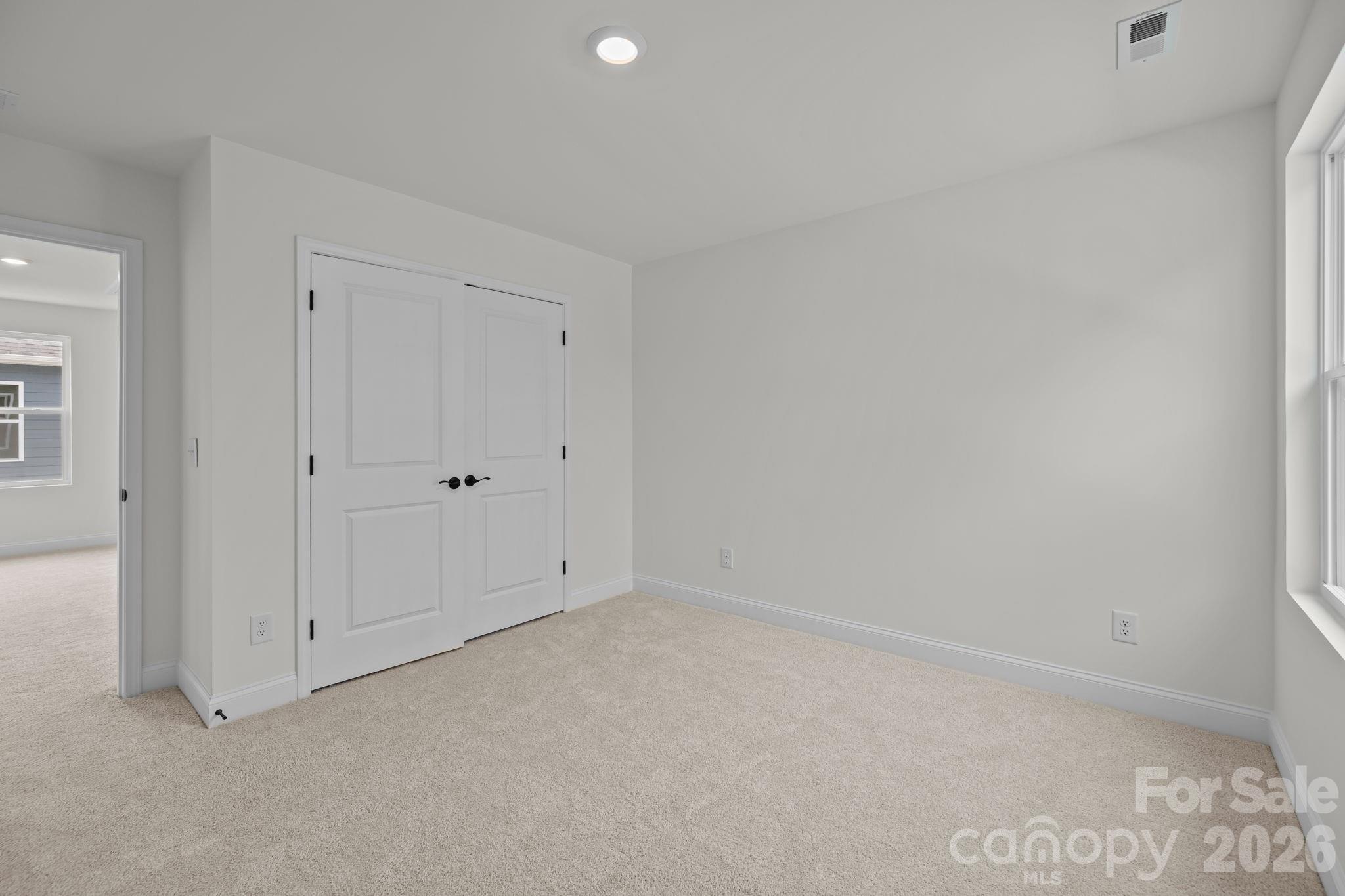 property viewer photo 21