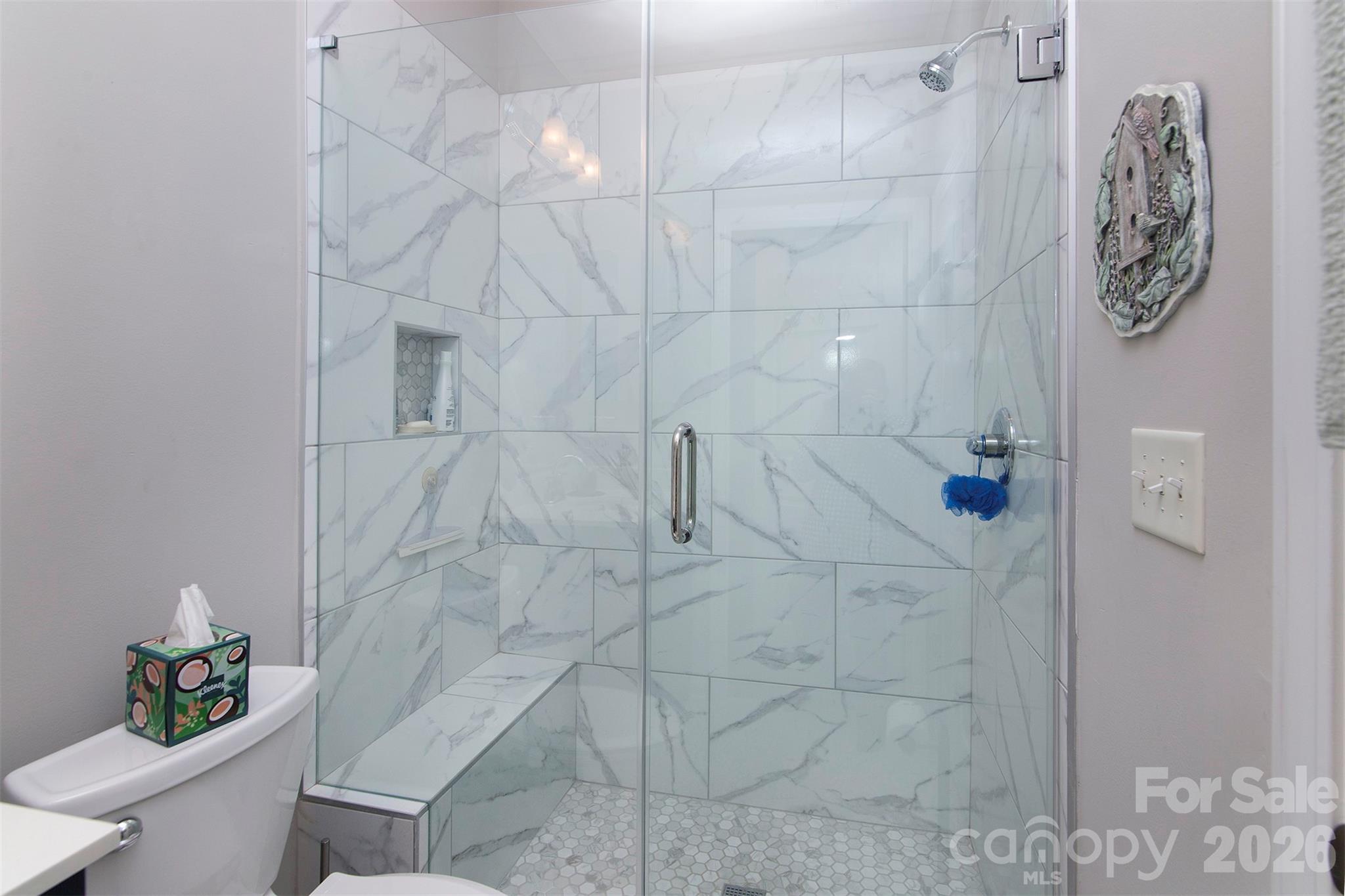 property viewer photo 11