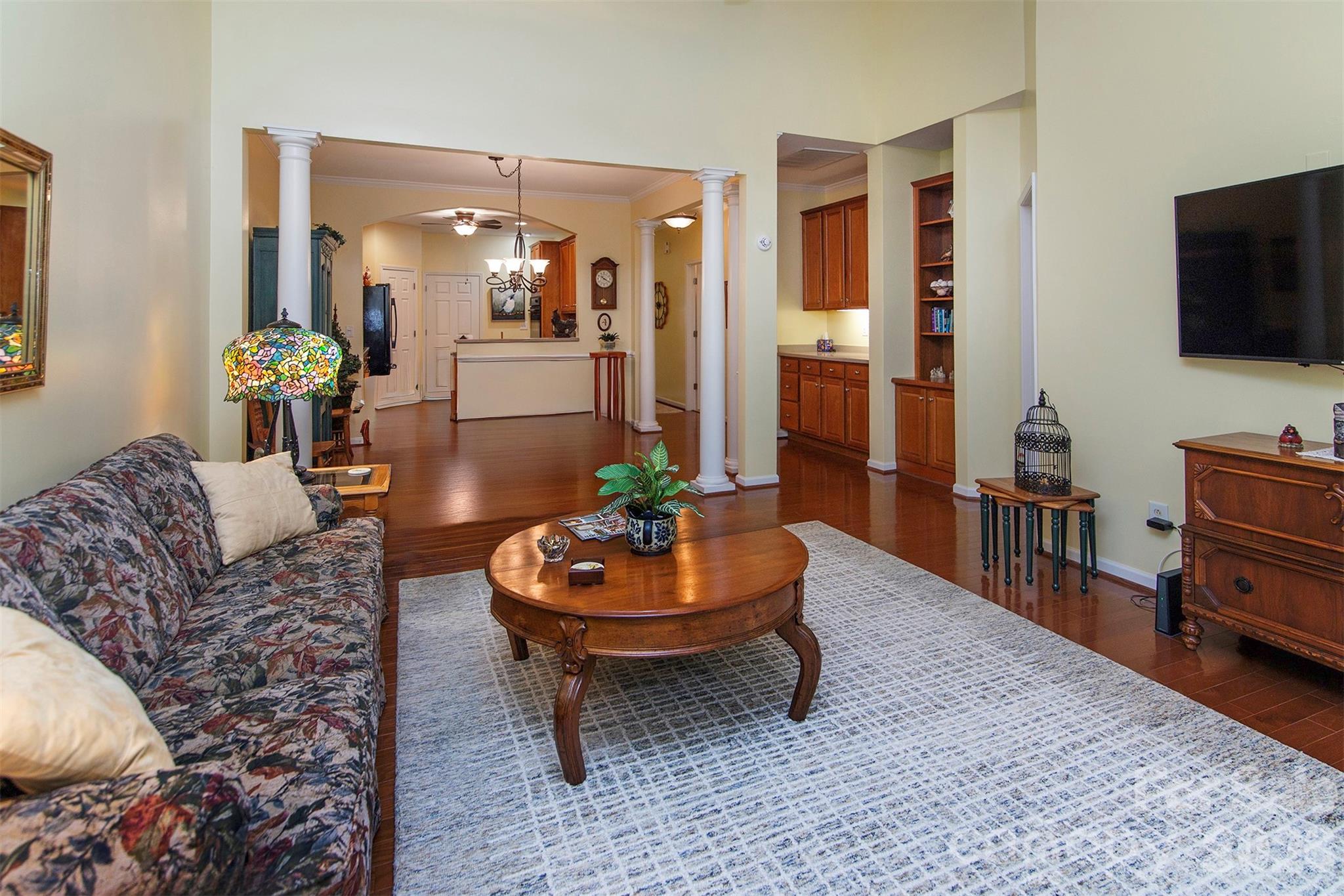 property viewer photo 3