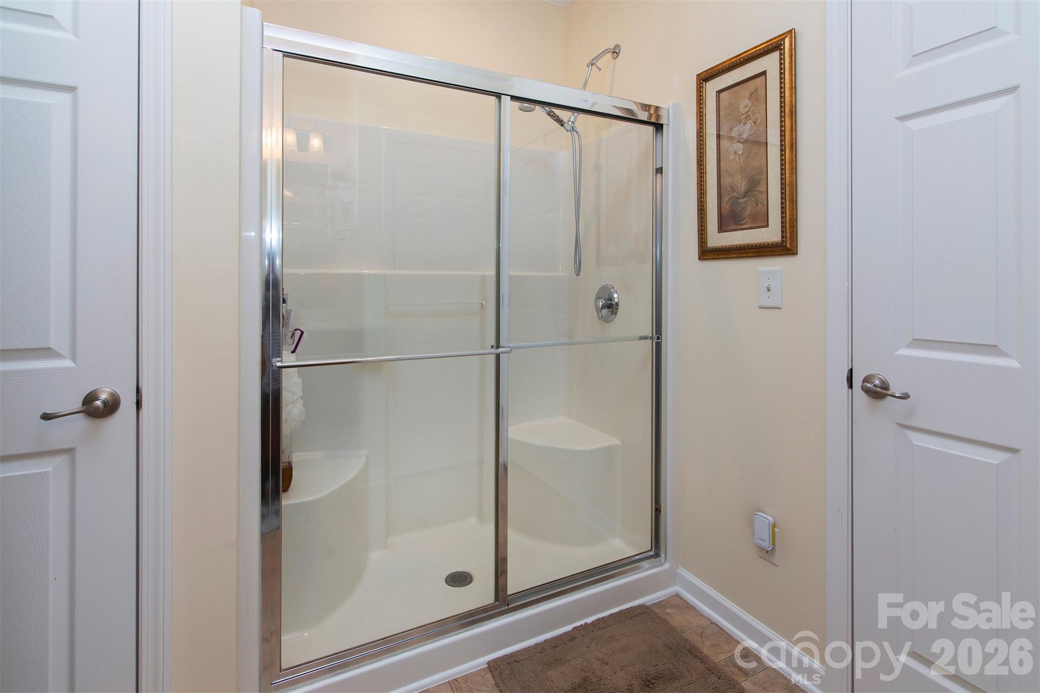 property viewer photo 9