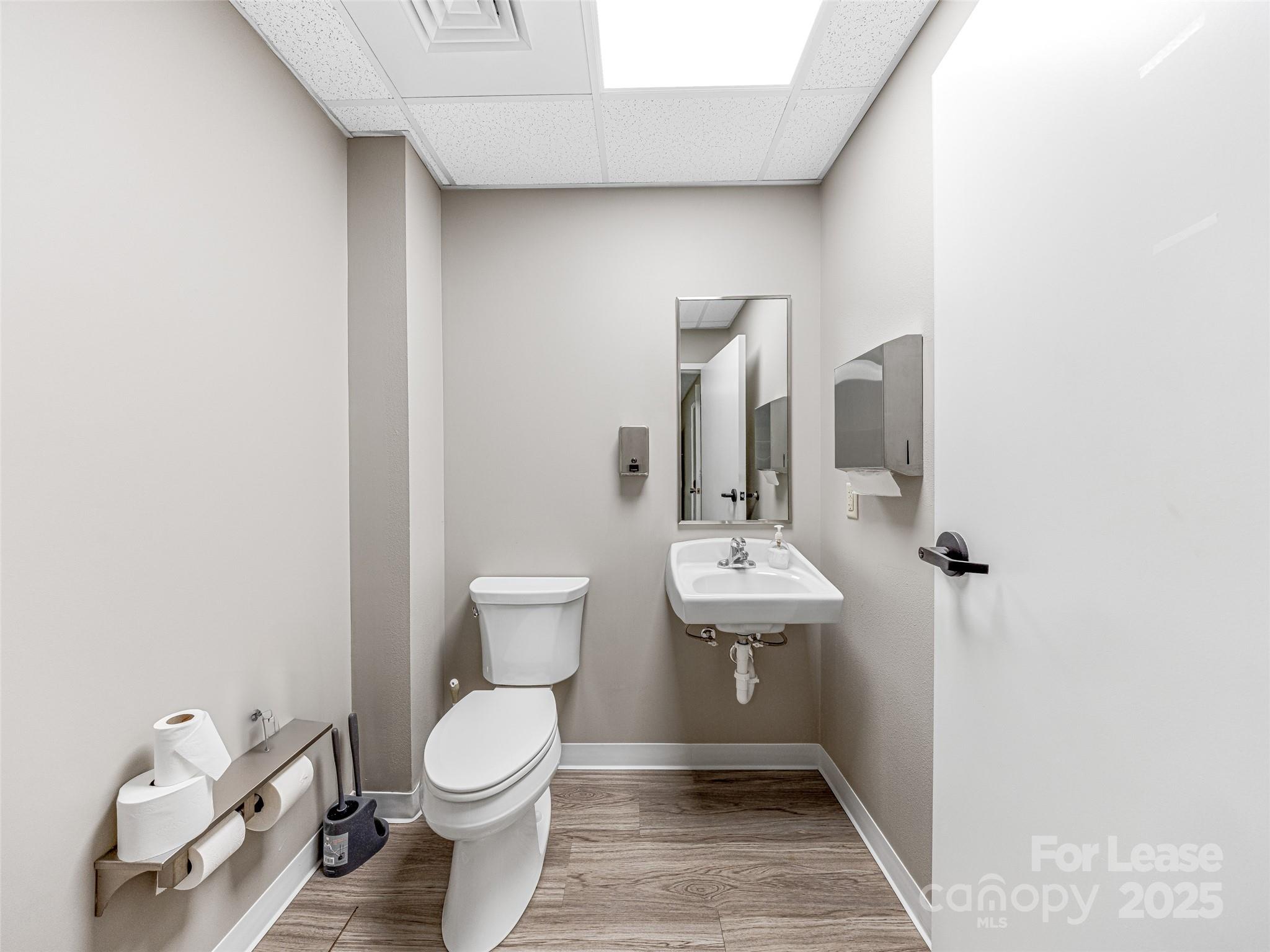 main property photo 21