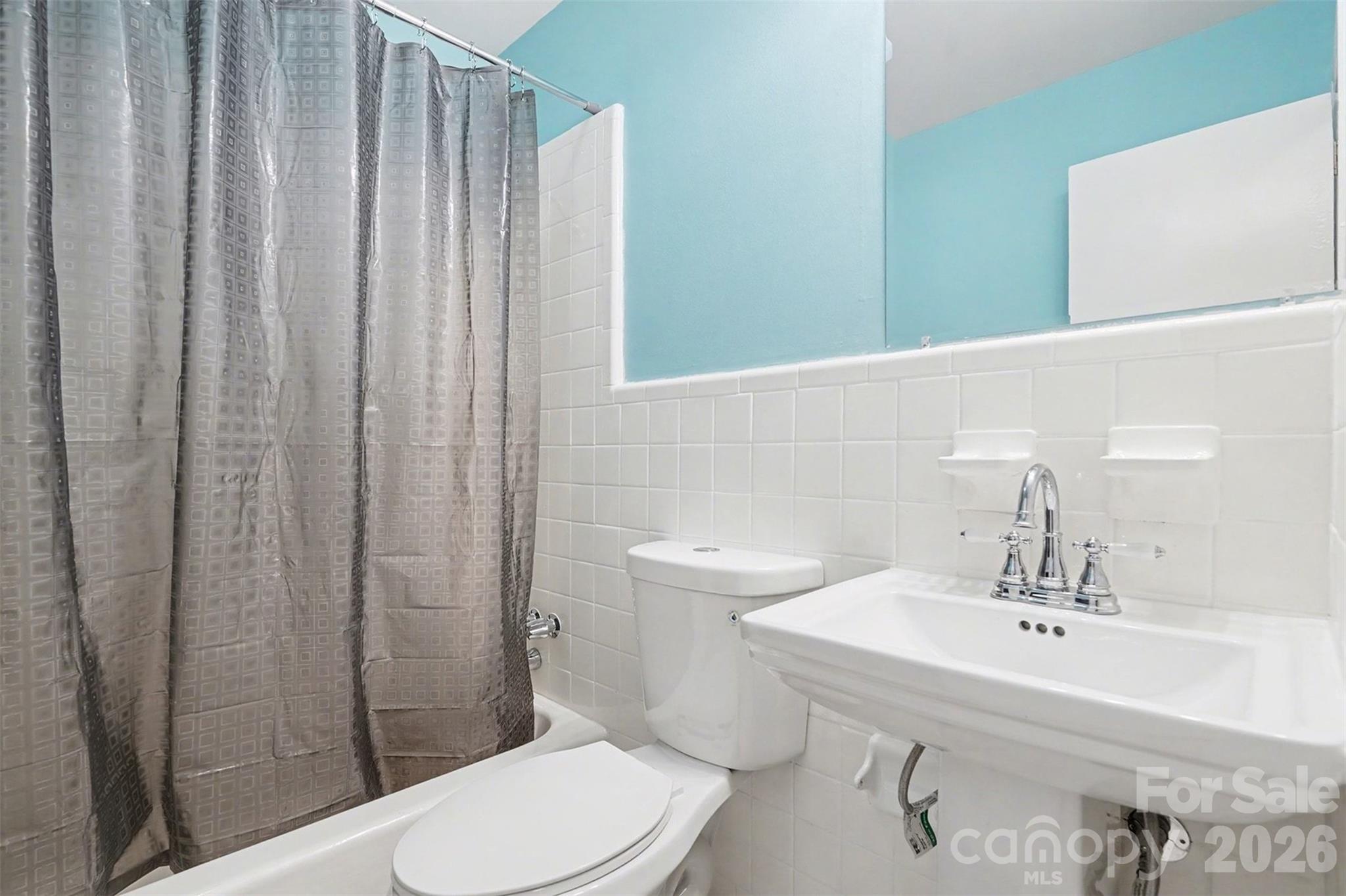 property viewer photo 16