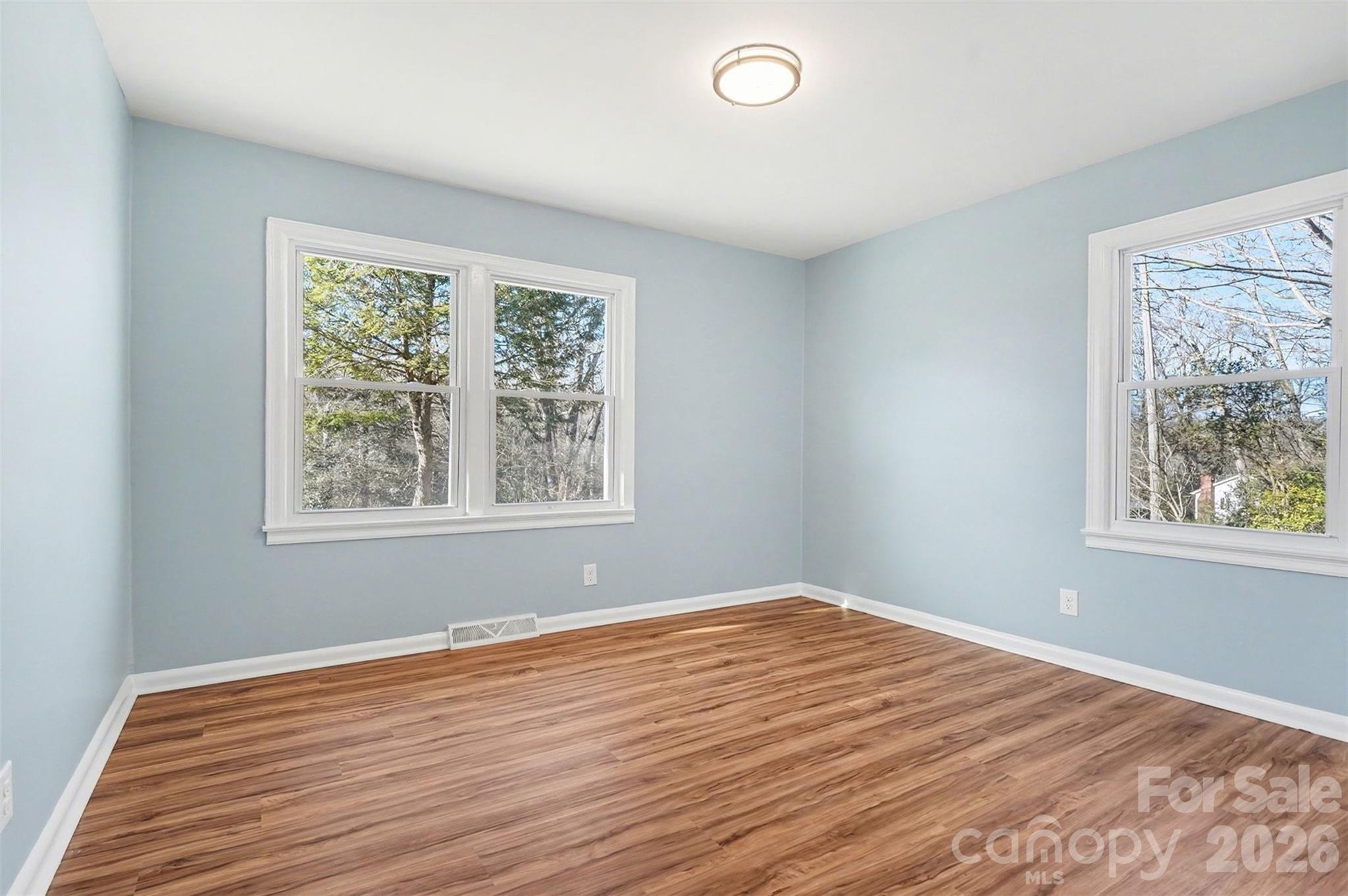 property viewer photo 21